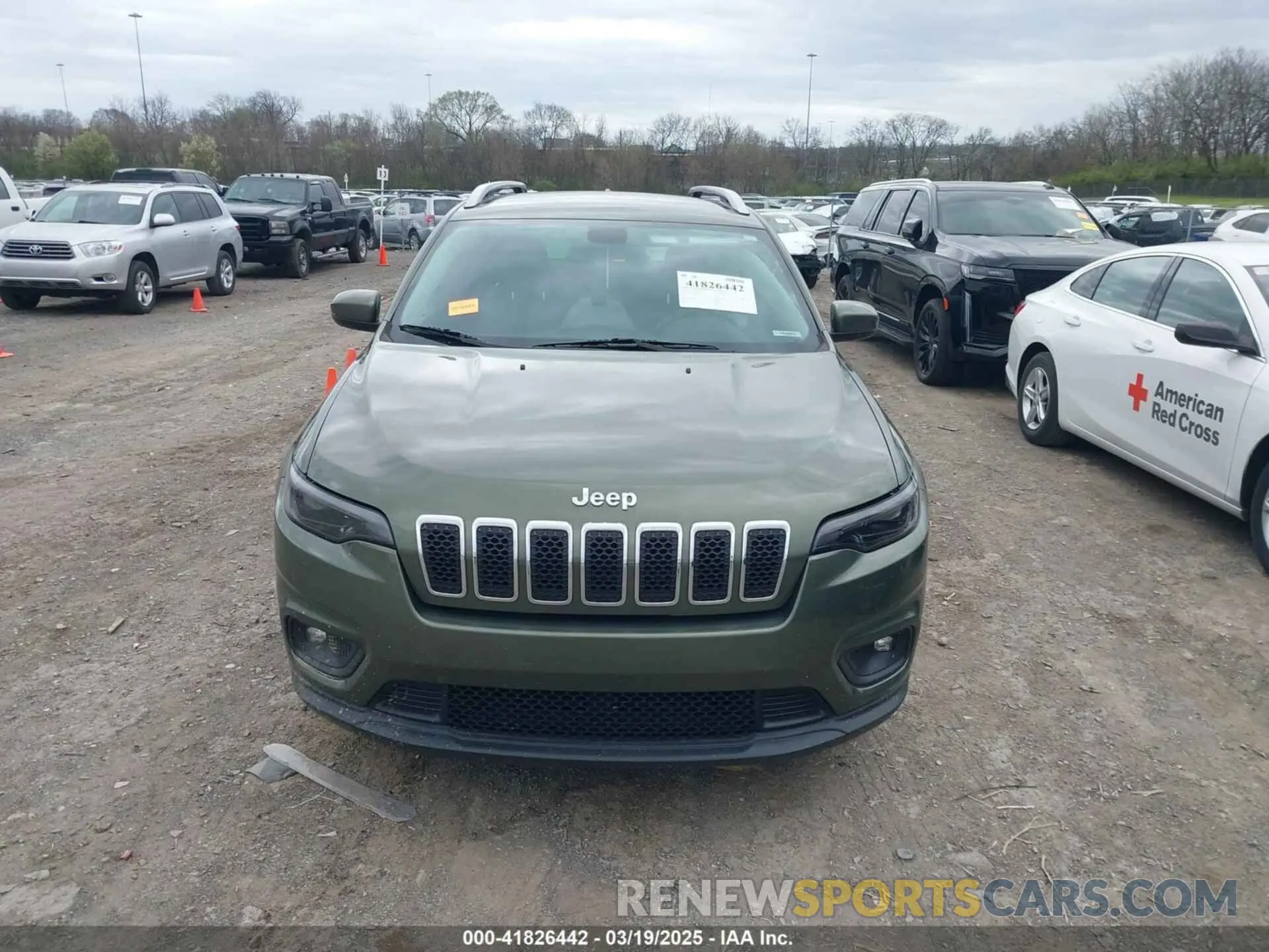 10 Photograph of a damaged car 1C4PJLLB0KD248397 JEEP CHEROKEE 2019