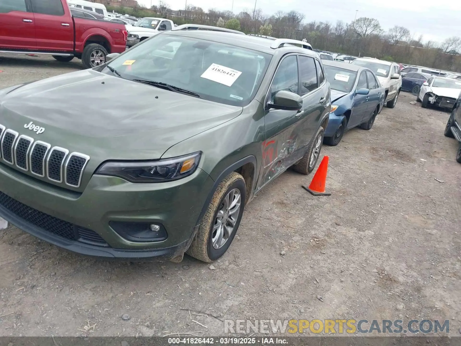 2 Photograph of a damaged car 1C4PJLLB0KD248397 JEEP CHEROKEE 2019