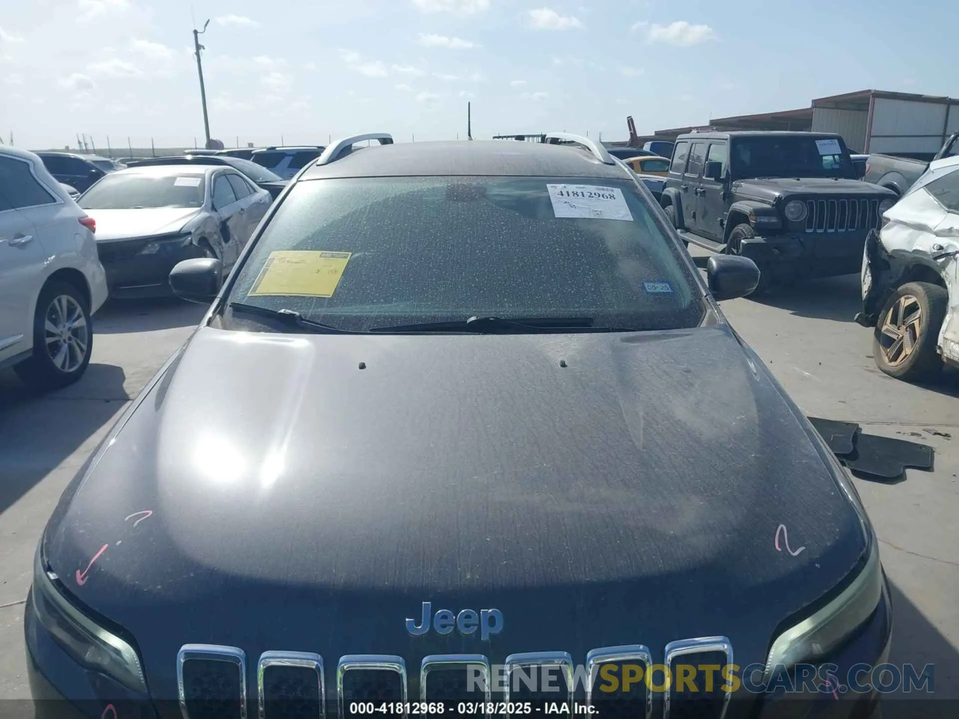 13 Photograph of a damaged car 1C4PJLLB0KD382309 JEEP CHEROKEE 2019
