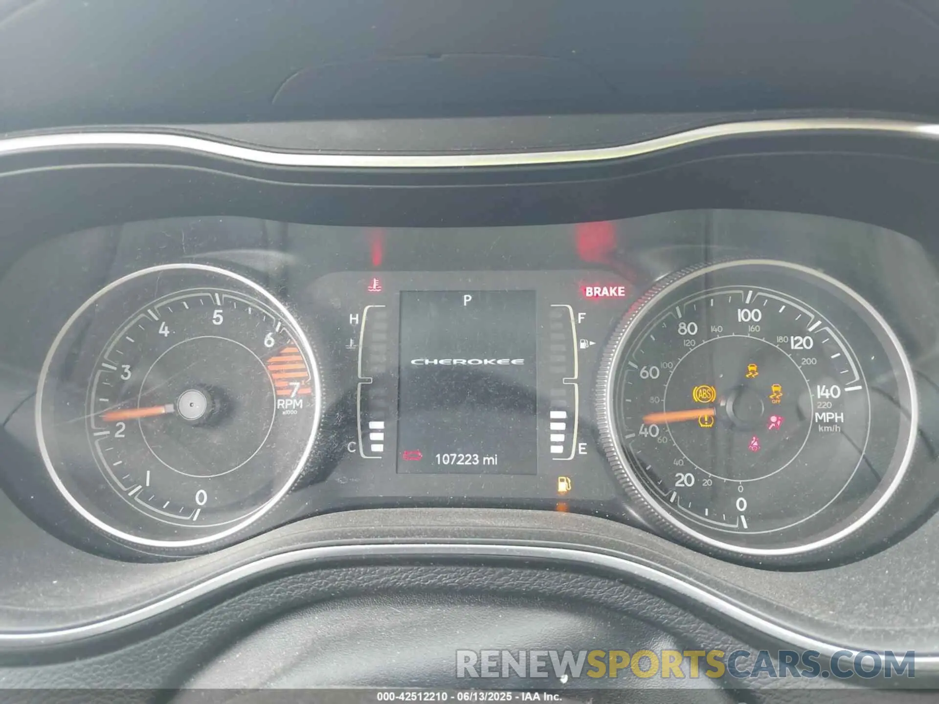 7 Фотография поврежденного автомобиля 1C4PJLLB1KD151340 JEEP CHEROKEE 2019