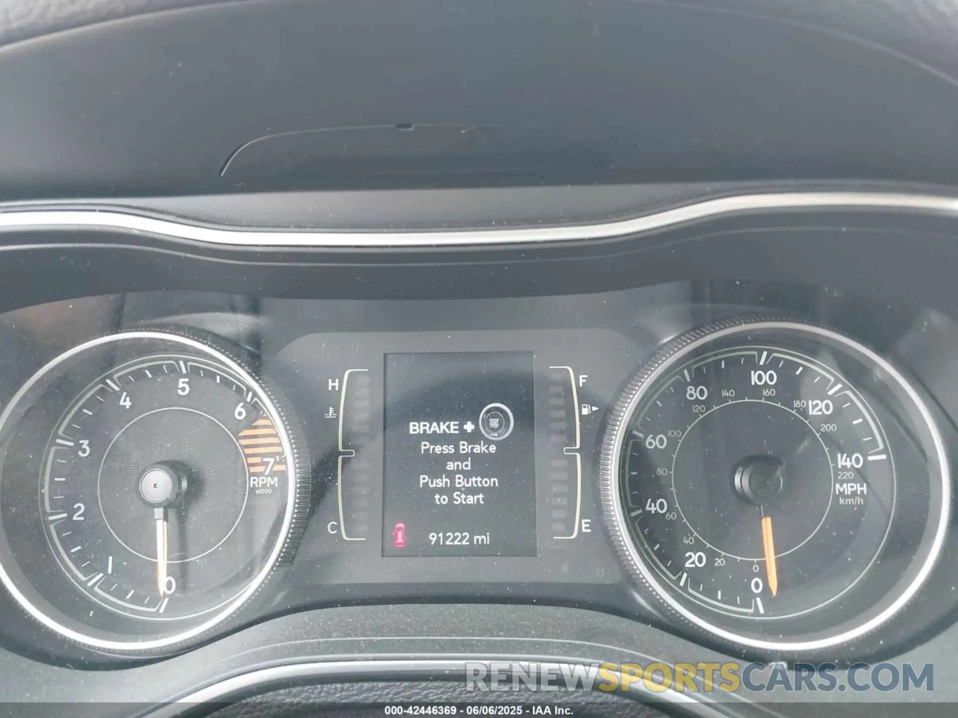 7 Photograph of a damaged car 1C4PJLLB1KD172060 JEEP CHEROKEE 2019