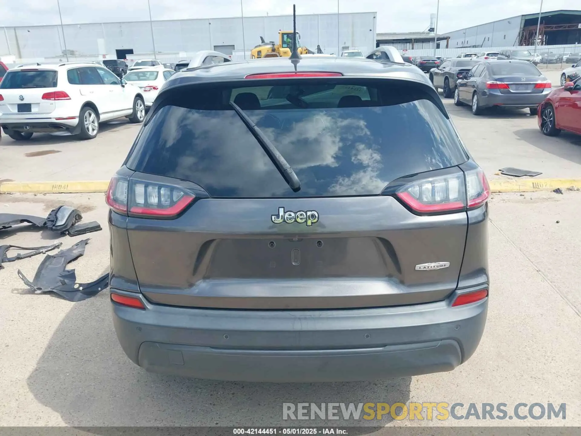 16 Фотография поврежденного автомобиля 1C4PJLLB2KD333239 JEEP CHEROKEE 2019