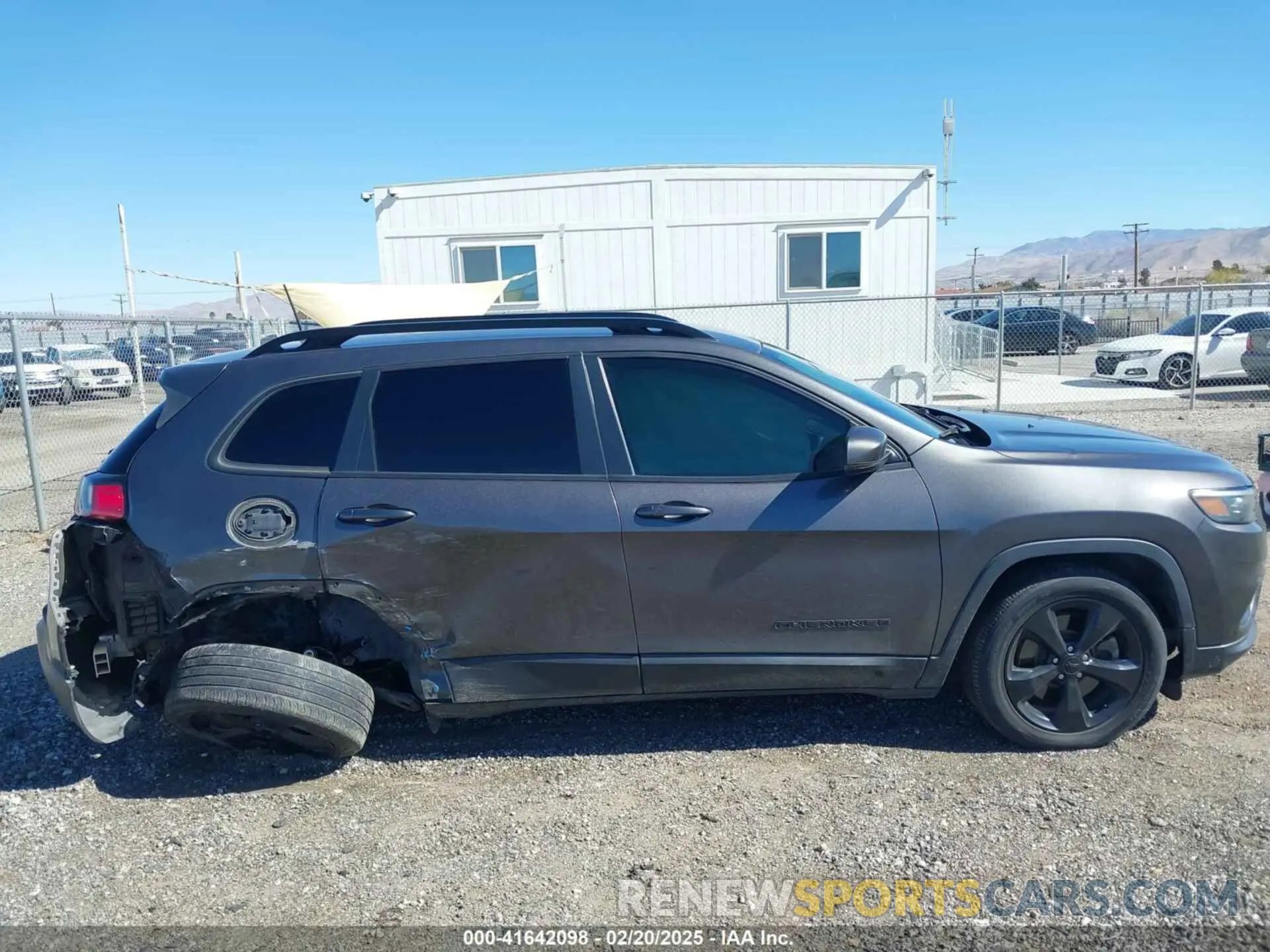 13 Photograph of a damaged car 1C4PJLLB2KD438654 JEEP CHEROKEE 2019
