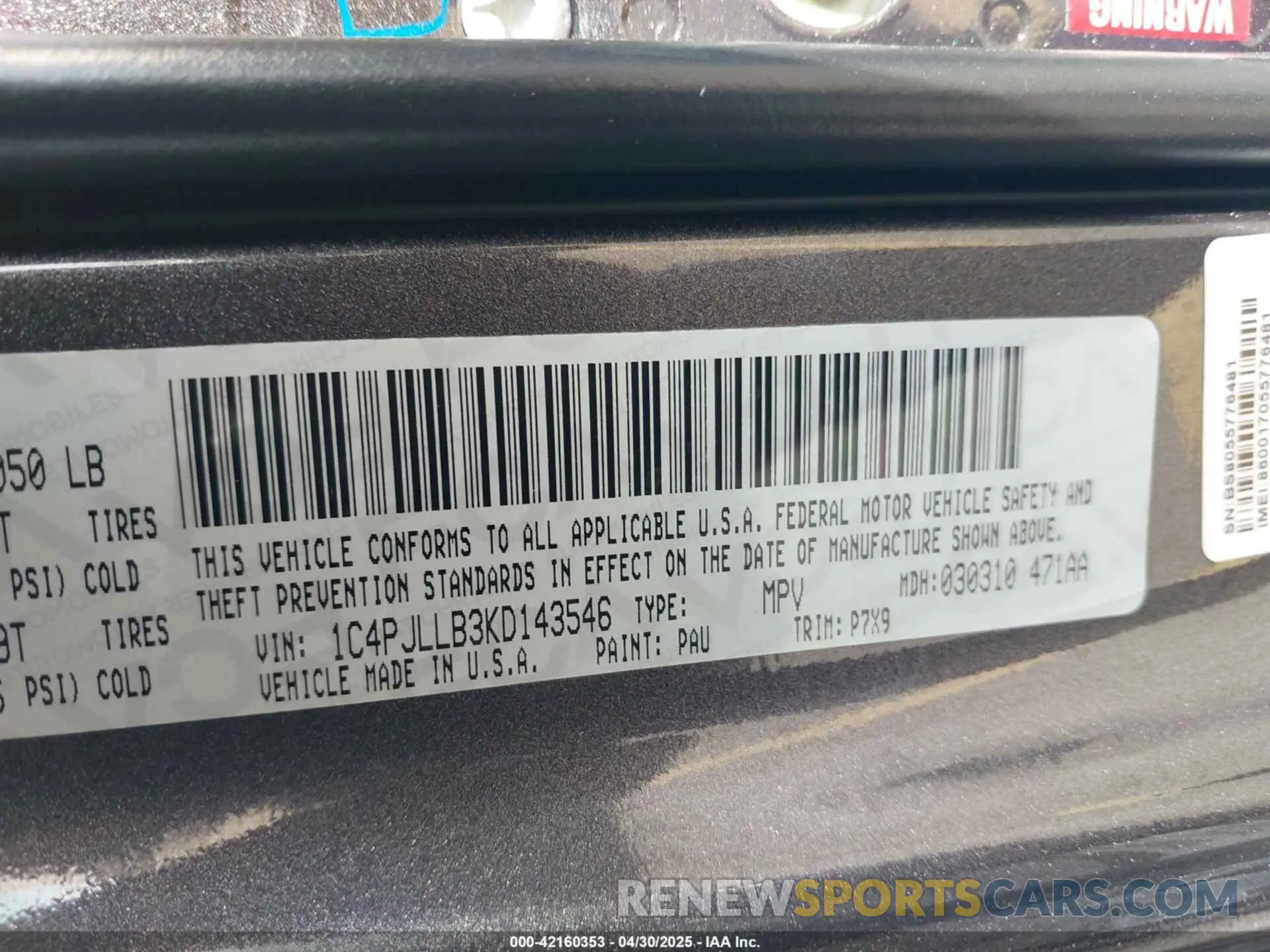 9 Photograph of a damaged car 1C4PJLLB3KD143546 JEEP CHEROKEE 2019