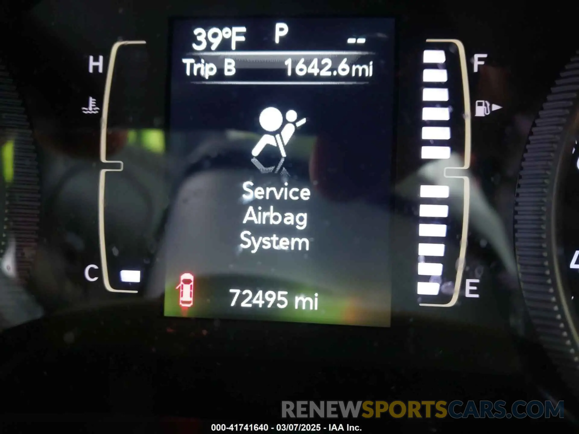 15 Фотография поврежденного автомобиля 1C4PJLLB3KD146186 JEEP CHEROKEE 2019