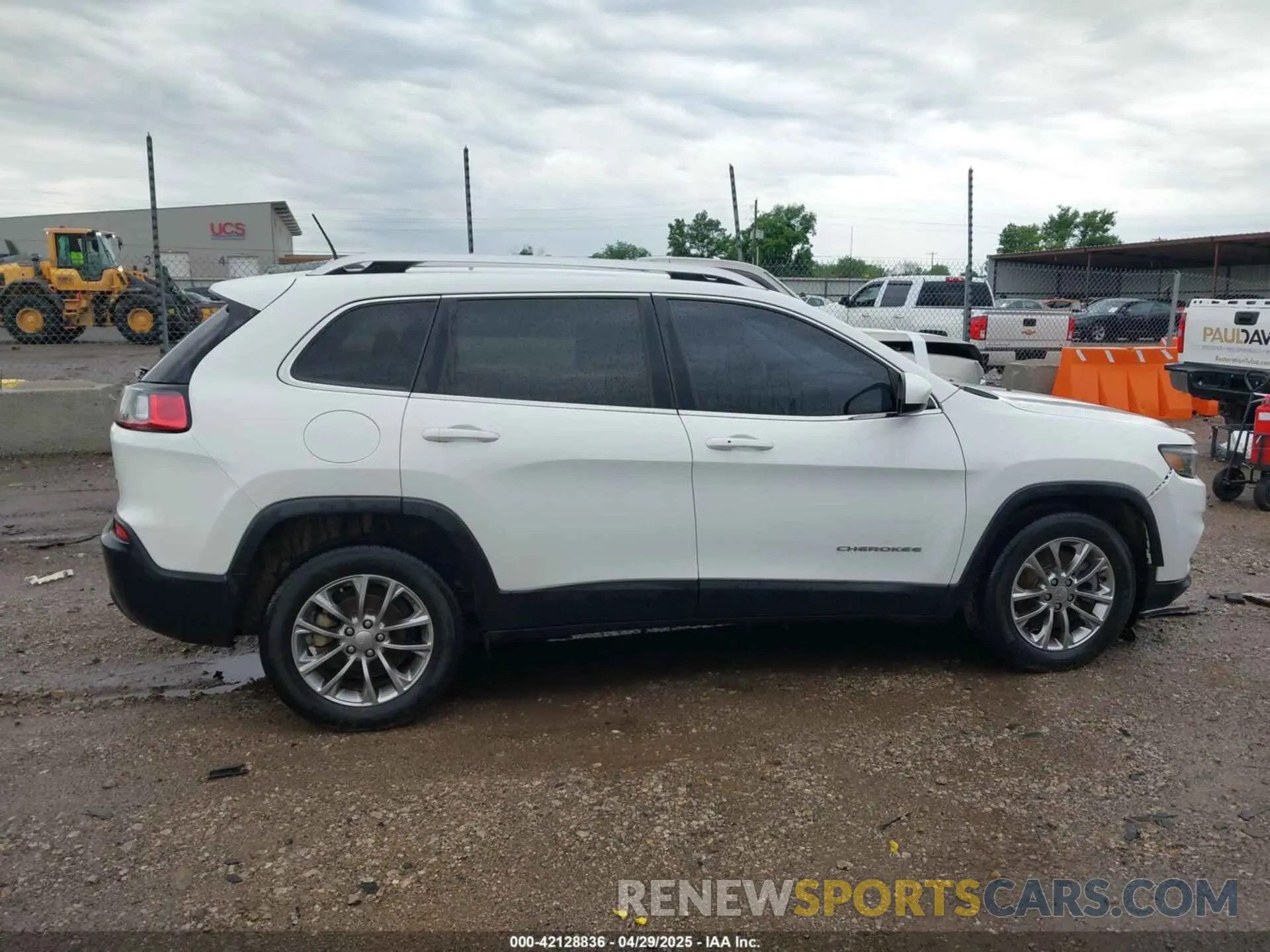 13 Фотография поврежденного автомобиля 1C4PJLLB3KD151355 JEEP CHEROKEE 2019