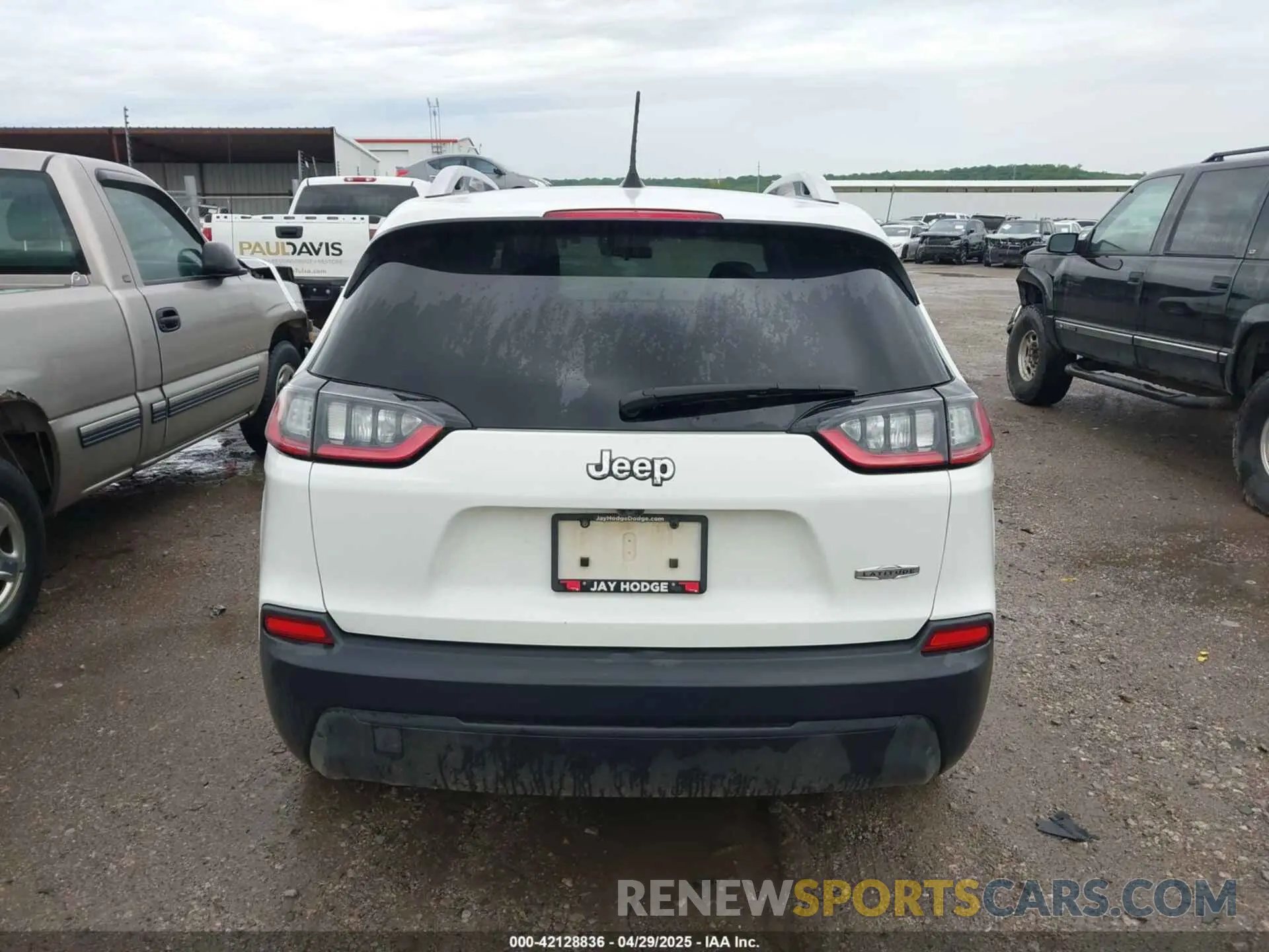 16 Фотография поврежденного автомобиля 1C4PJLLB3KD151355 JEEP CHEROKEE 2019