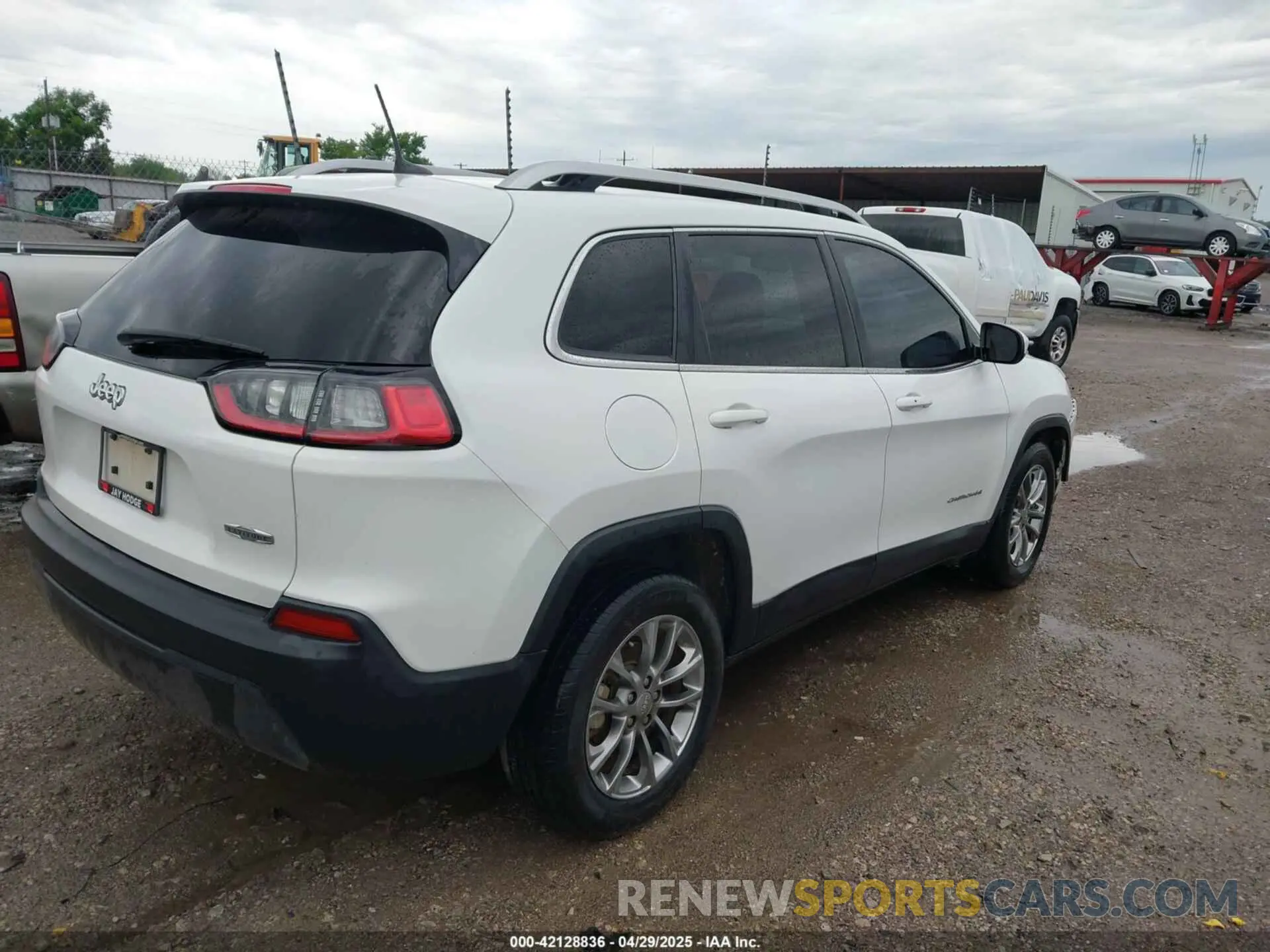 4 Фотография поврежденного автомобиля 1C4PJLLB3KD151355 JEEP CHEROKEE 2019