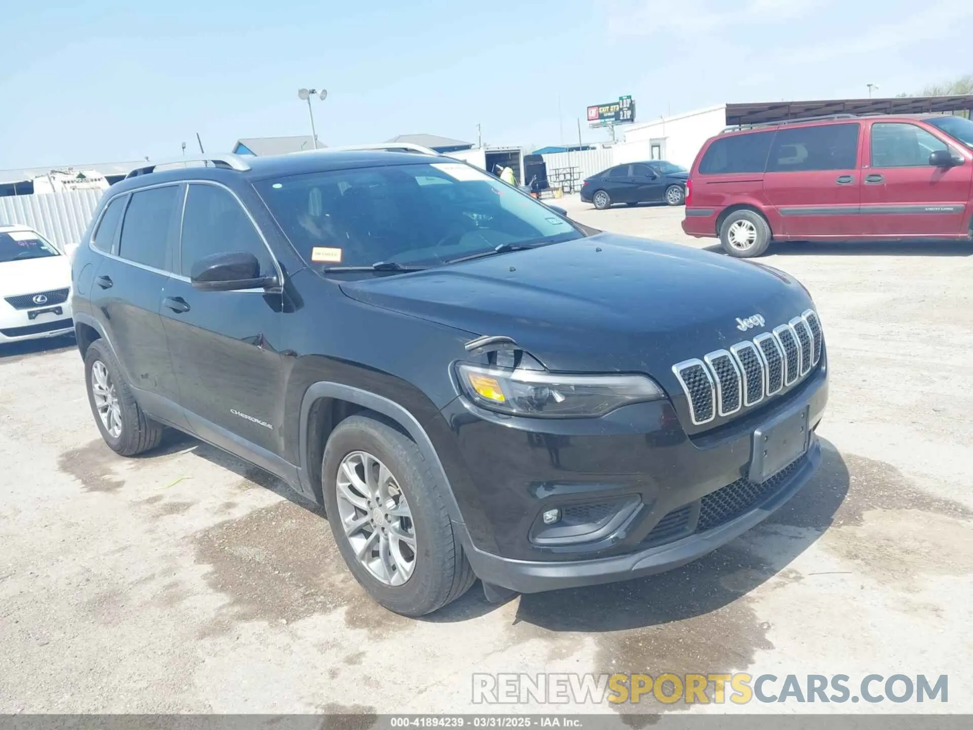 1 Фотография поврежденного автомобиля 1C4PJLLB3KD377525 JEEP CHEROKEE 2019