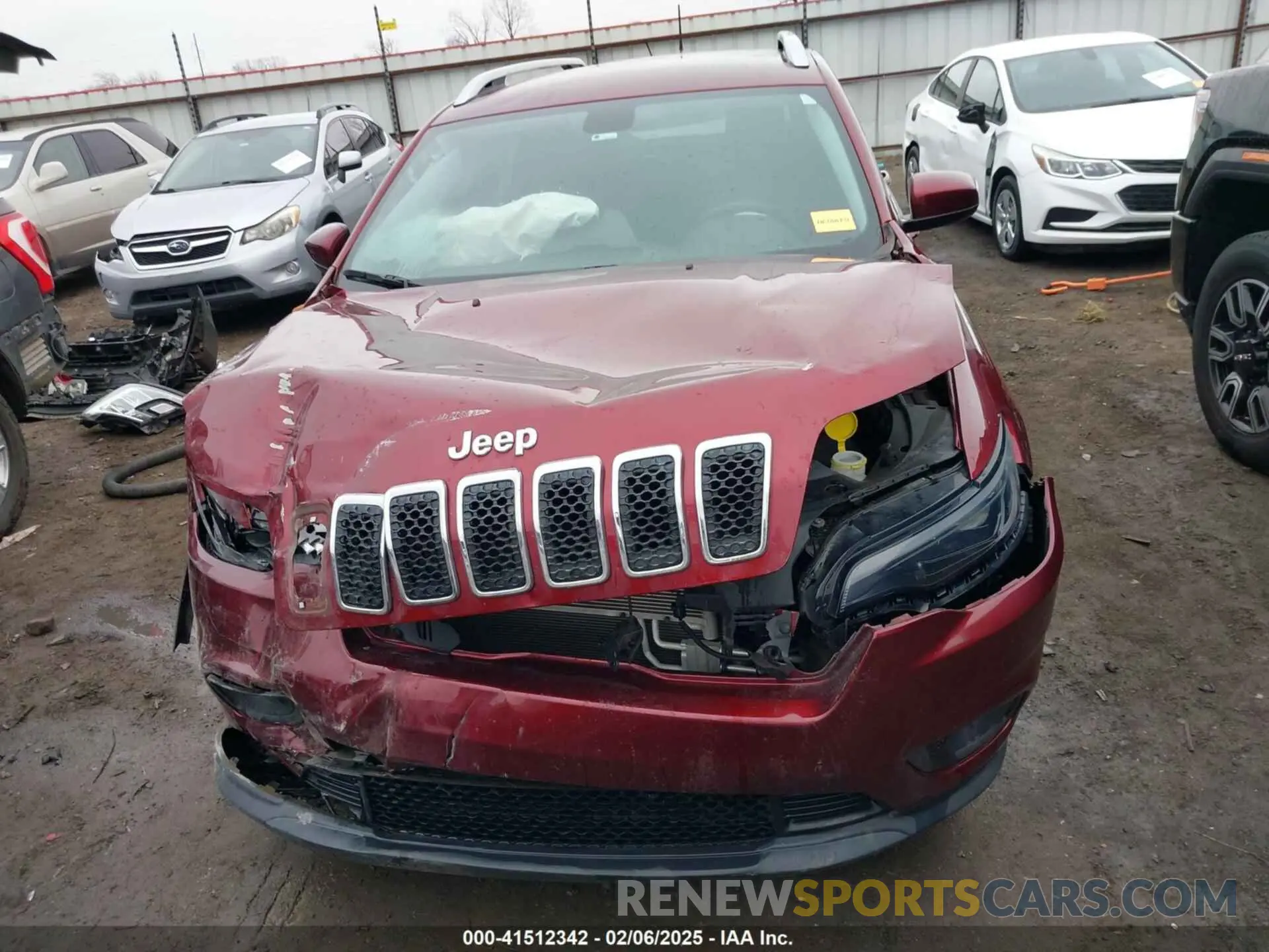 12 Фотография поврежденного автомобиля 1C4PJLLB4KD226533 JEEP CHEROKEE 2019
