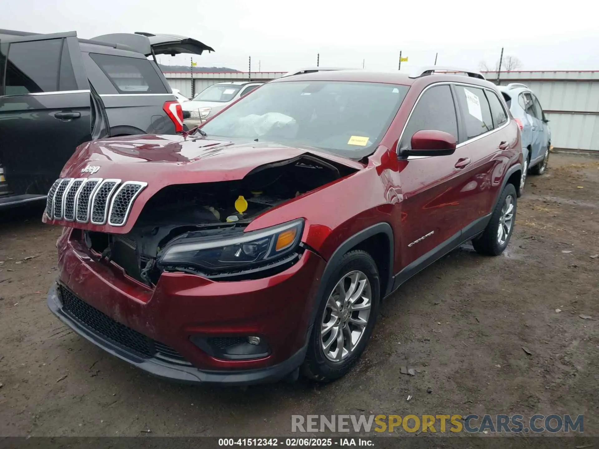 2 Фотография поврежденного автомобиля 1C4PJLLB4KD226533 JEEP CHEROKEE 2019