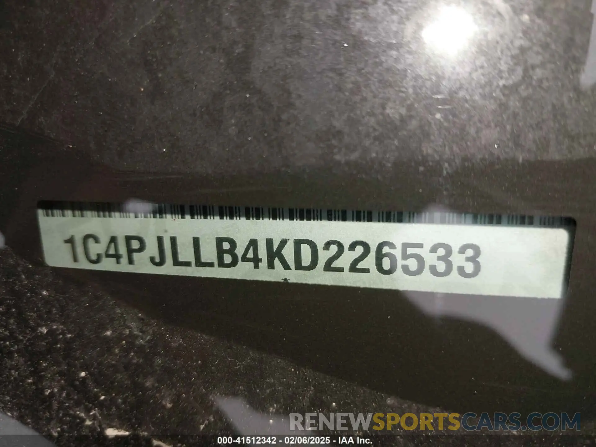 9 Фотография поврежденного автомобиля 1C4PJLLB4KD226533 JEEP CHEROKEE 2019