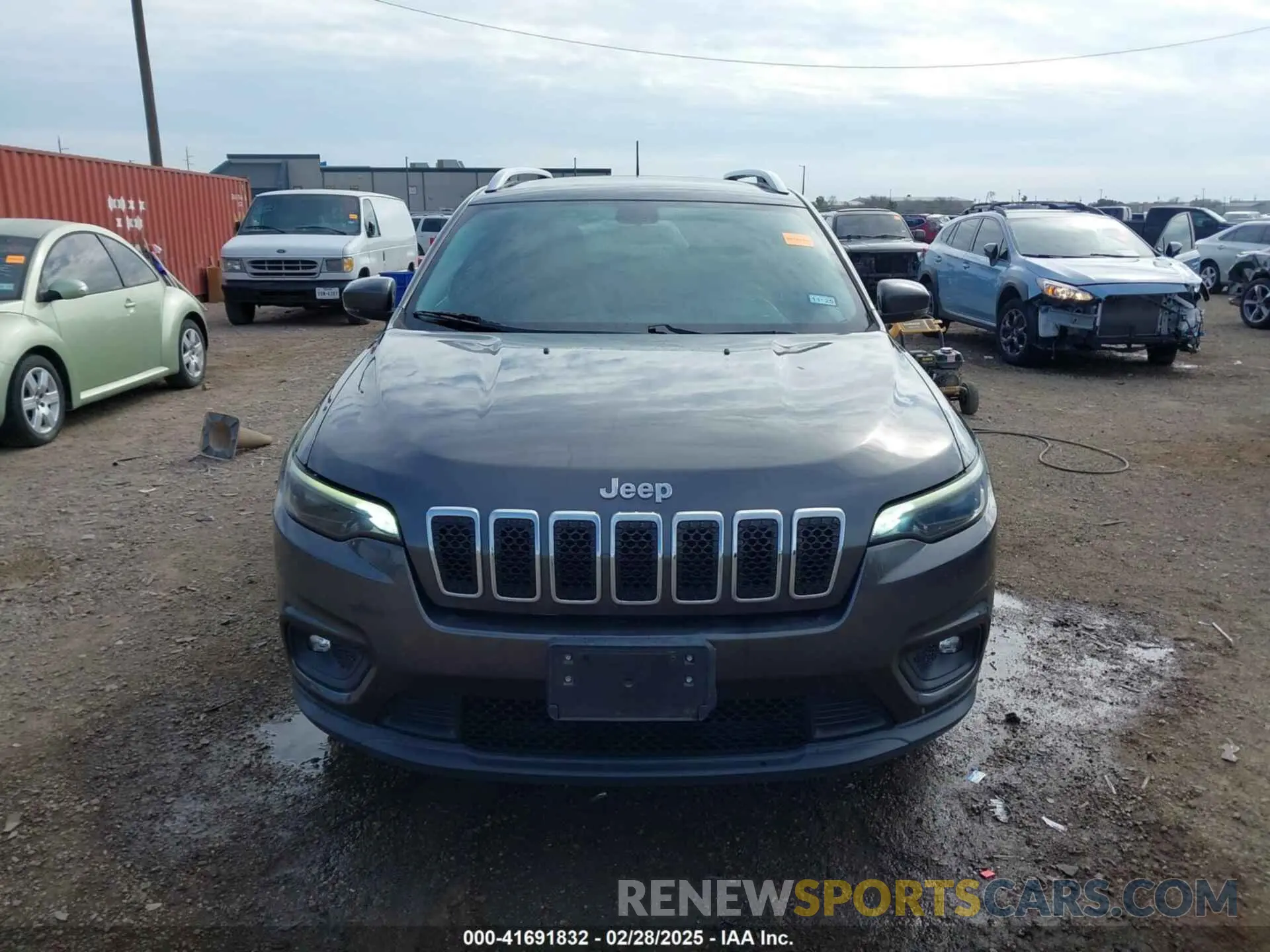 12 Фотография поврежденного автомобиля 1C4PJLLB4KD403310 JEEP CHEROKEE 2019