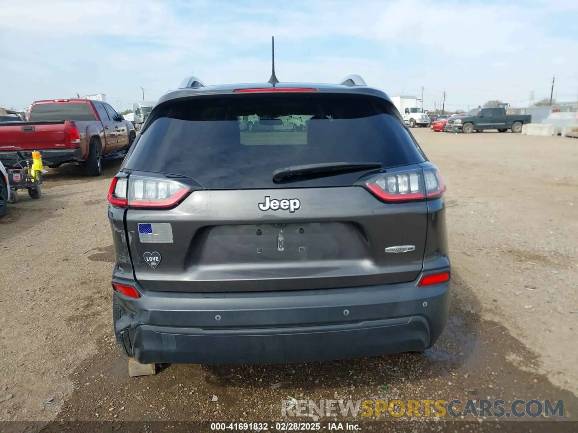 16 Фотография поврежденного автомобиля 1C4PJLLB4KD403310 JEEP CHEROKEE 2019