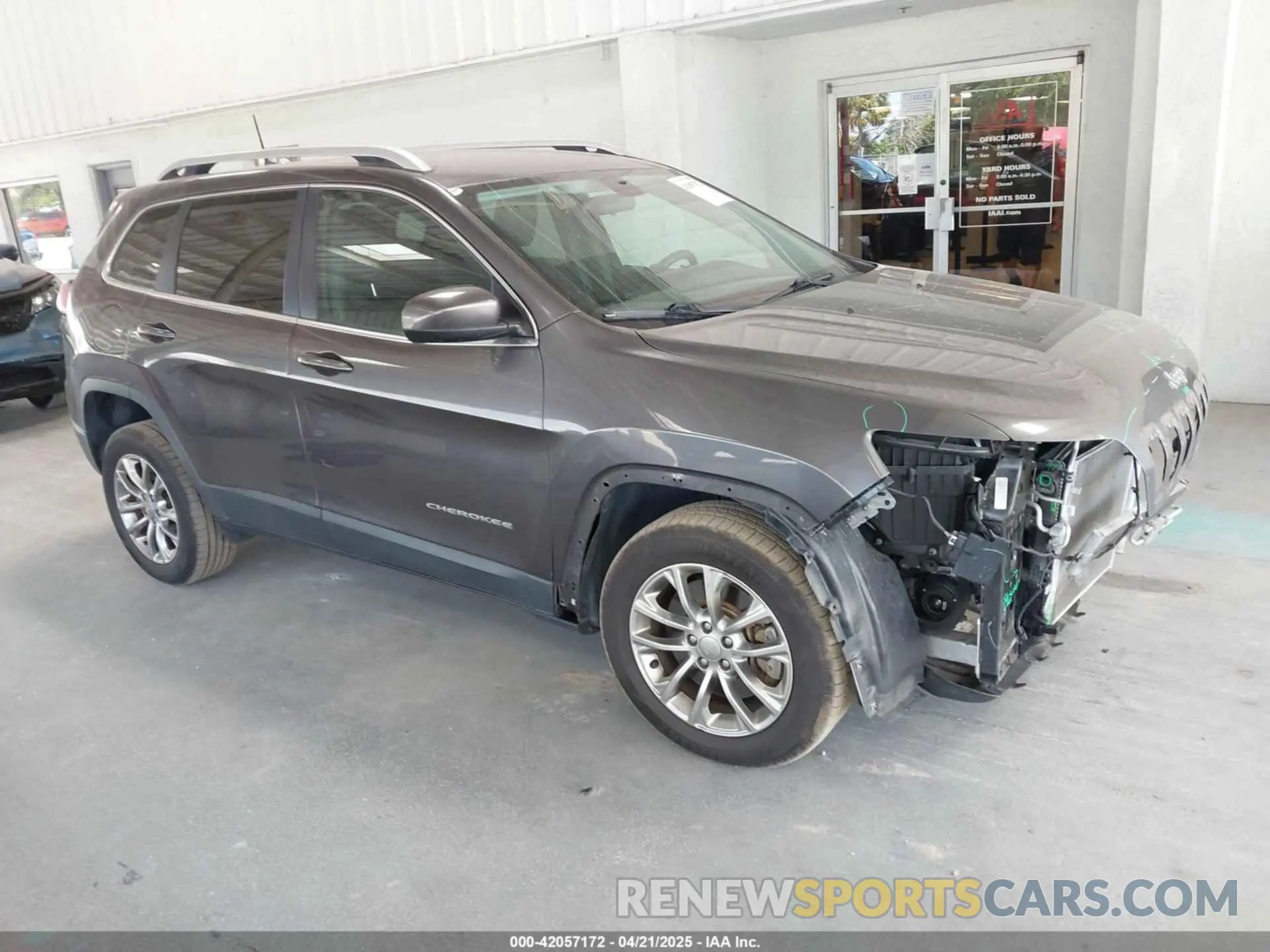 1 Фотография поврежденного автомобиля 1C4PJLLB5KD263221 JEEP CHEROKEE 2019