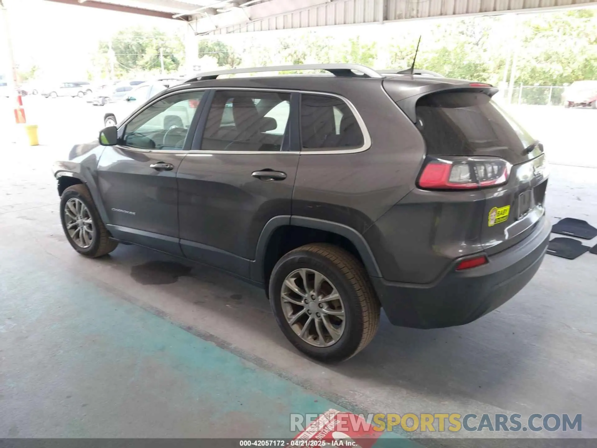 3 Фотография поврежденного автомобиля 1C4PJLLB5KD263221 JEEP CHEROKEE 2019