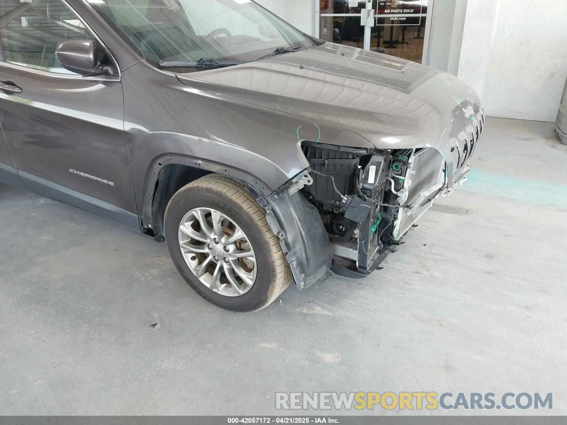 6 Фотография поврежденного автомобиля 1C4PJLLB5KD263221 JEEP CHEROKEE 2019