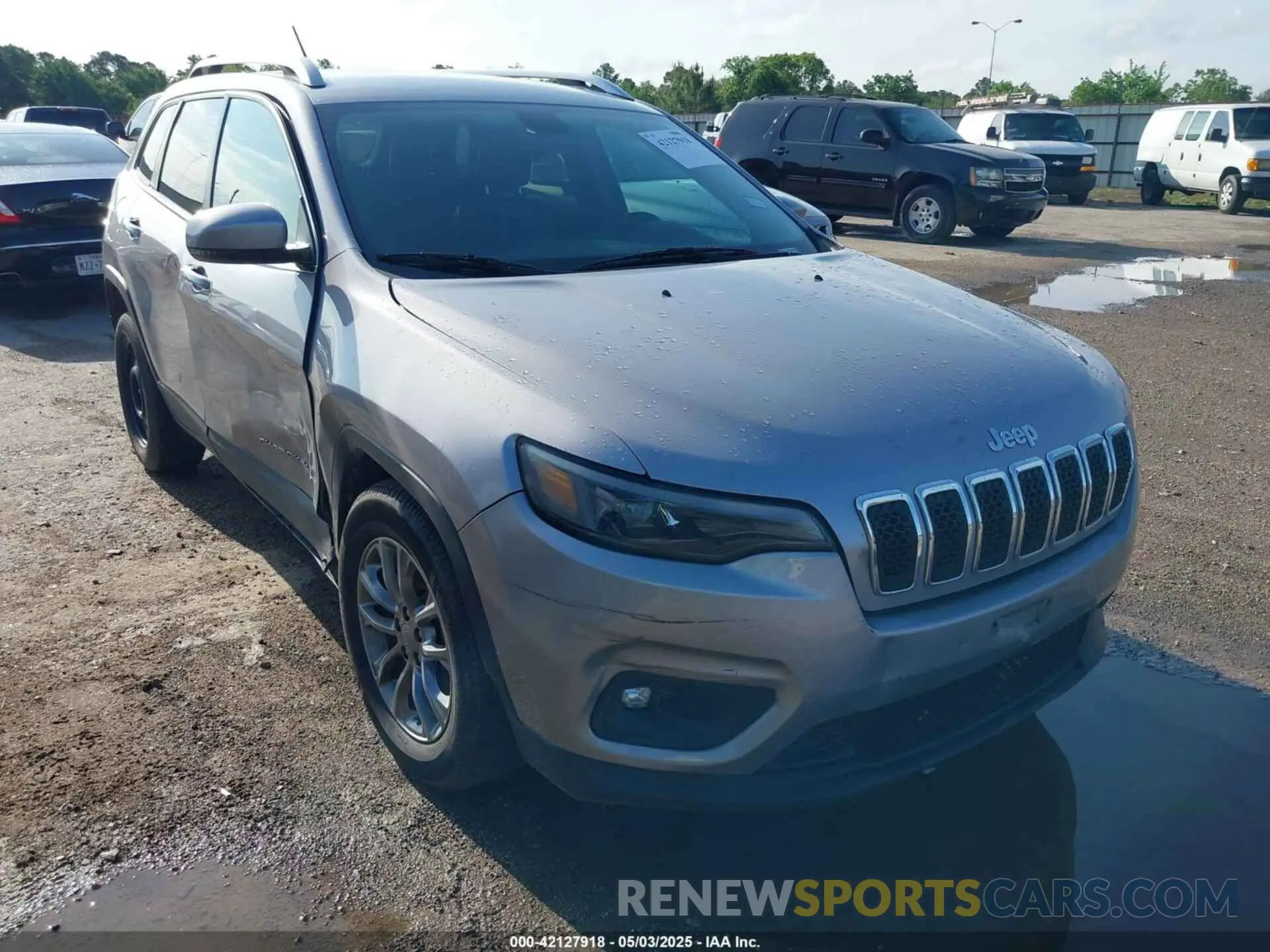 1 Photograph of a damaged car 1C4PJLLB5KD403431 JEEP CHEROKEE 2019