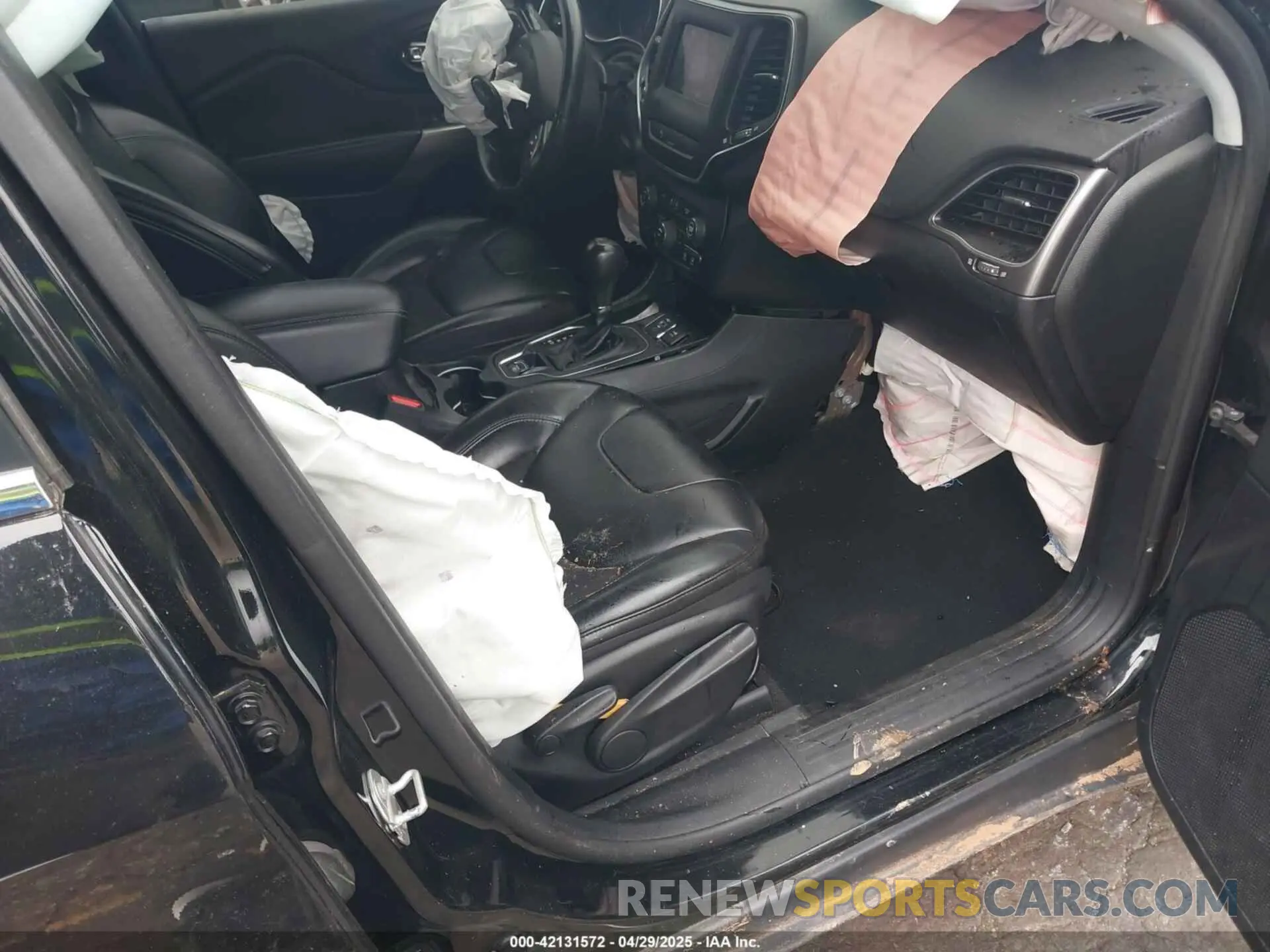 5 Фотография поврежденного автомобиля 1C4PJLLB7KD482634 JEEP CHEROKEE 2019