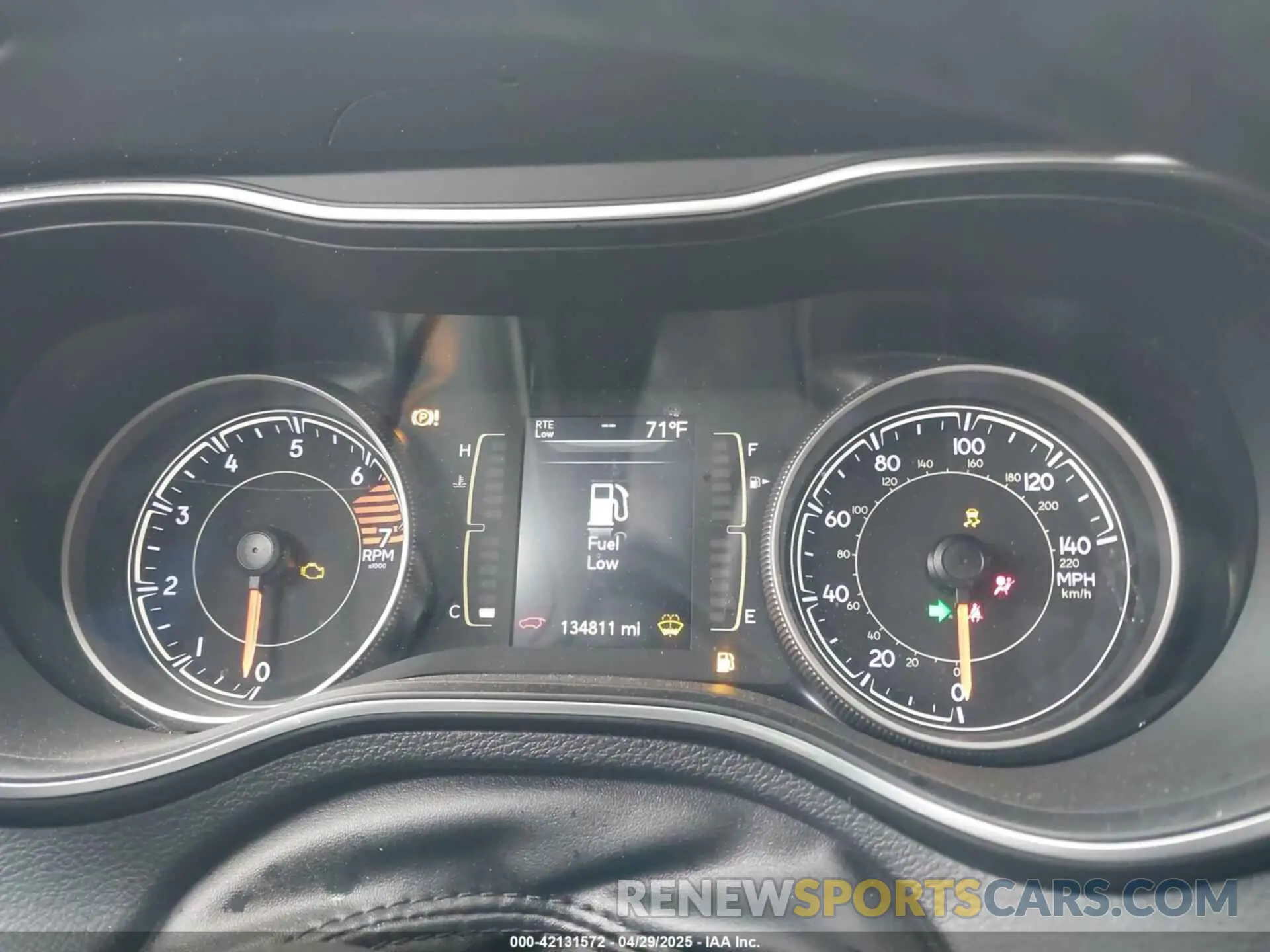 7 Фотография поврежденного автомобиля 1C4PJLLB7KD482634 JEEP CHEROKEE 2019