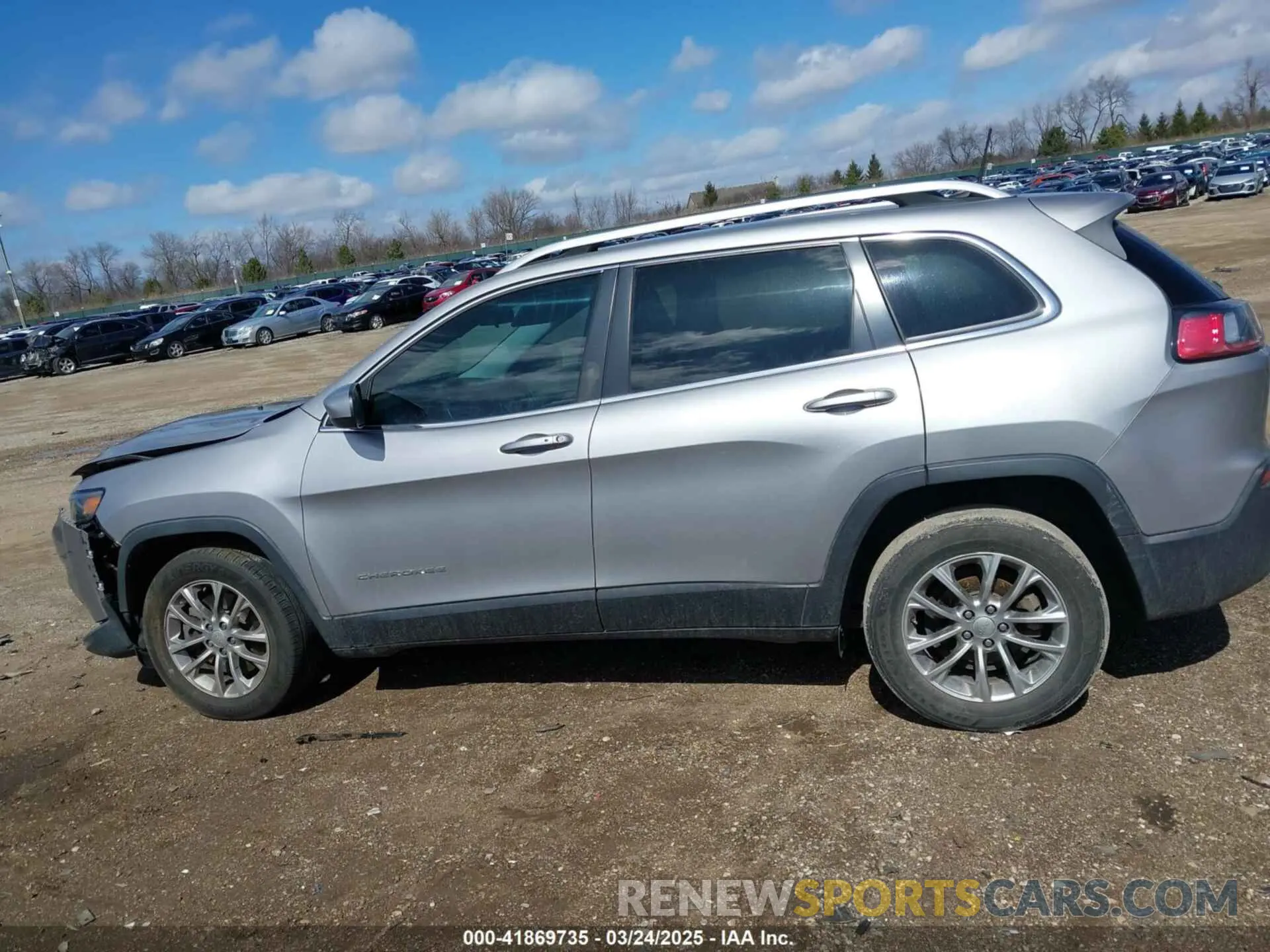 13 Photograph of a damaged car 1C4PJLLB8KD144661 JEEP CHEROKEE 2019