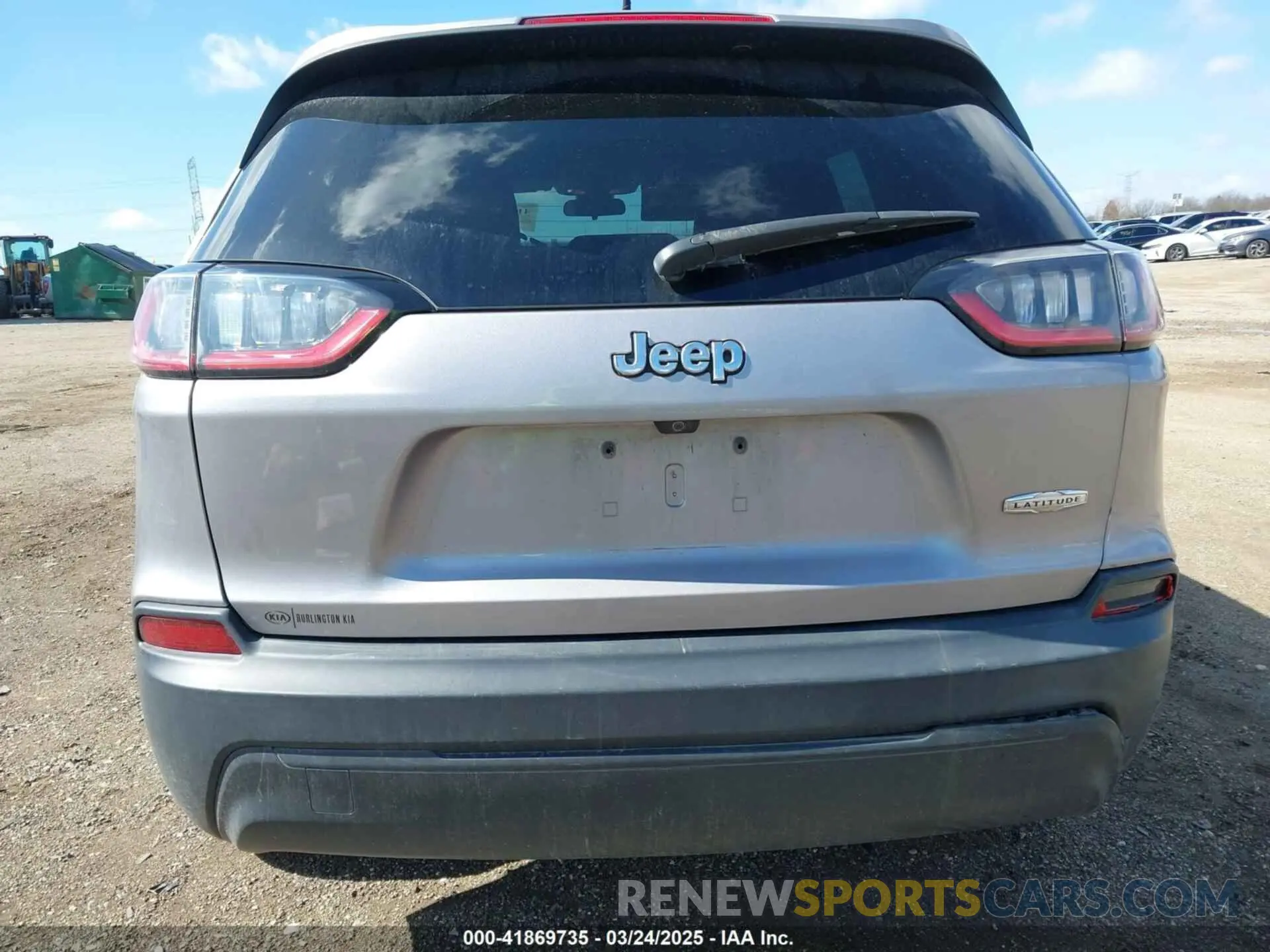 15 Photograph of a damaged car 1C4PJLLB8KD144661 JEEP CHEROKEE 2019