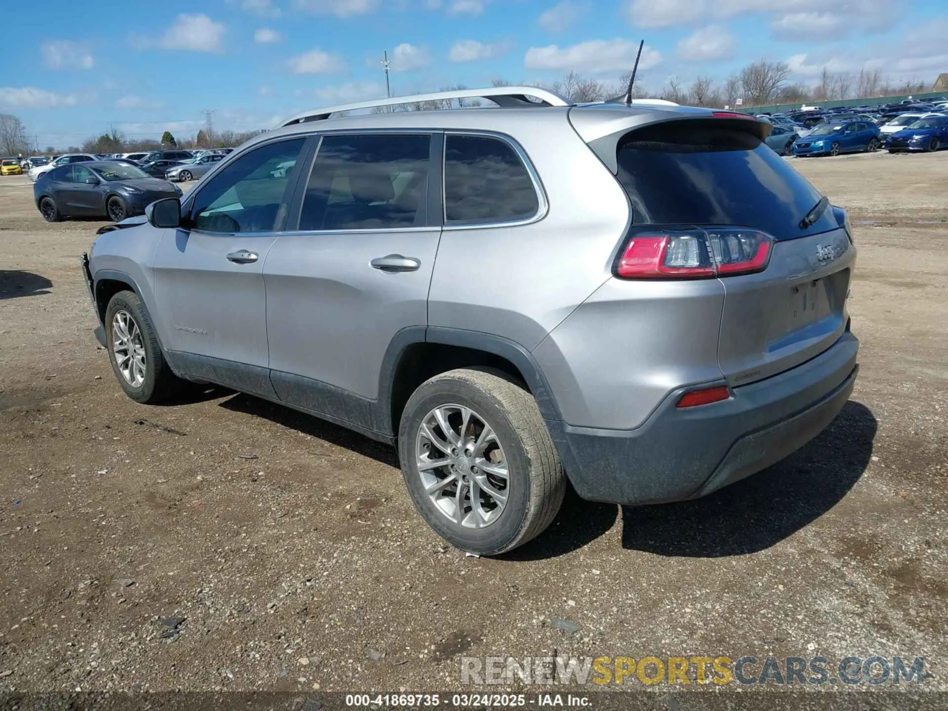 3 Photograph of a damaged car 1C4PJLLB8KD144661 JEEP CHEROKEE 2019