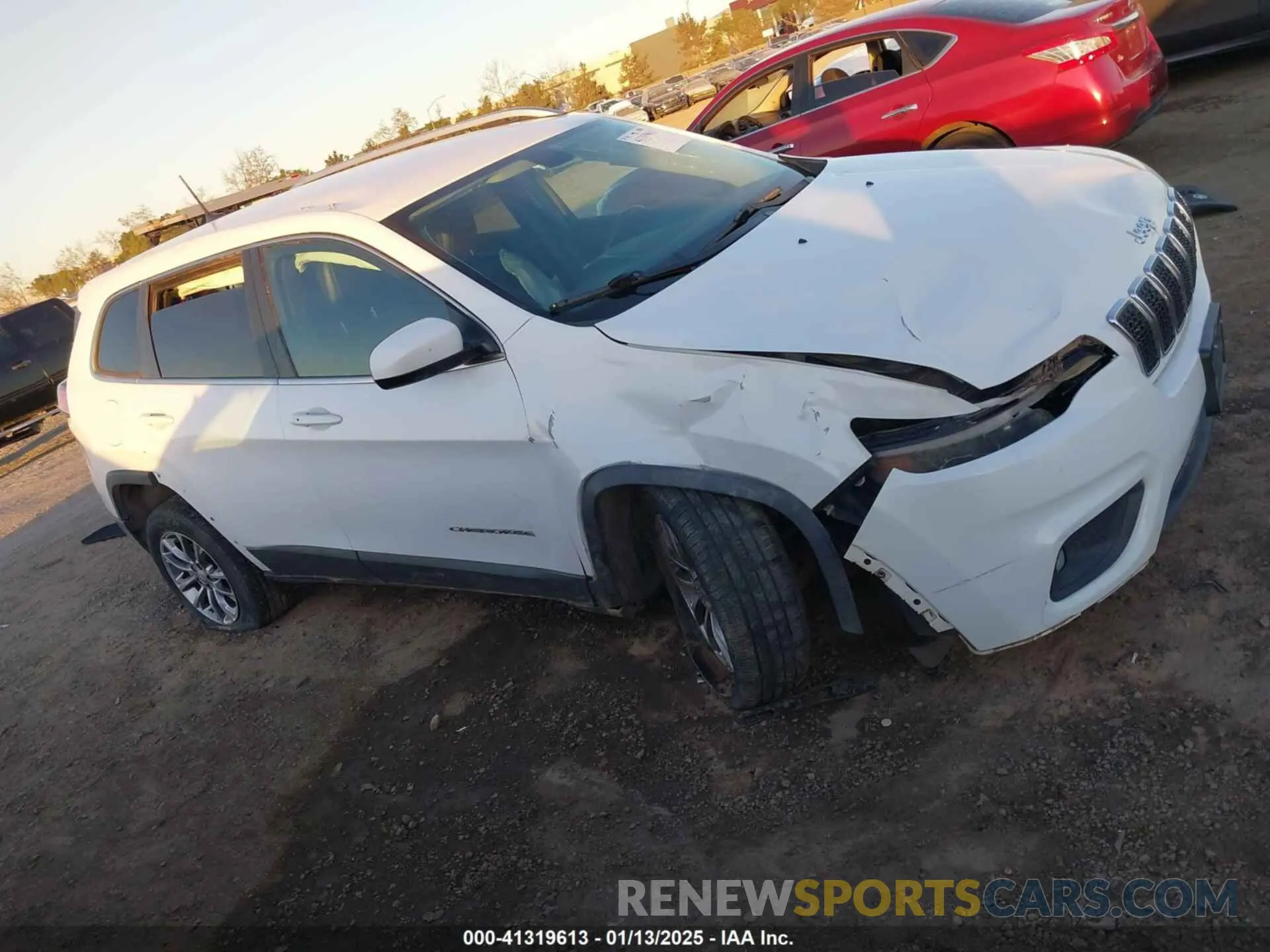 12 Photograph of a damaged car 1C4PJLLB9KD184425 JEEP CHEROKEE 2019