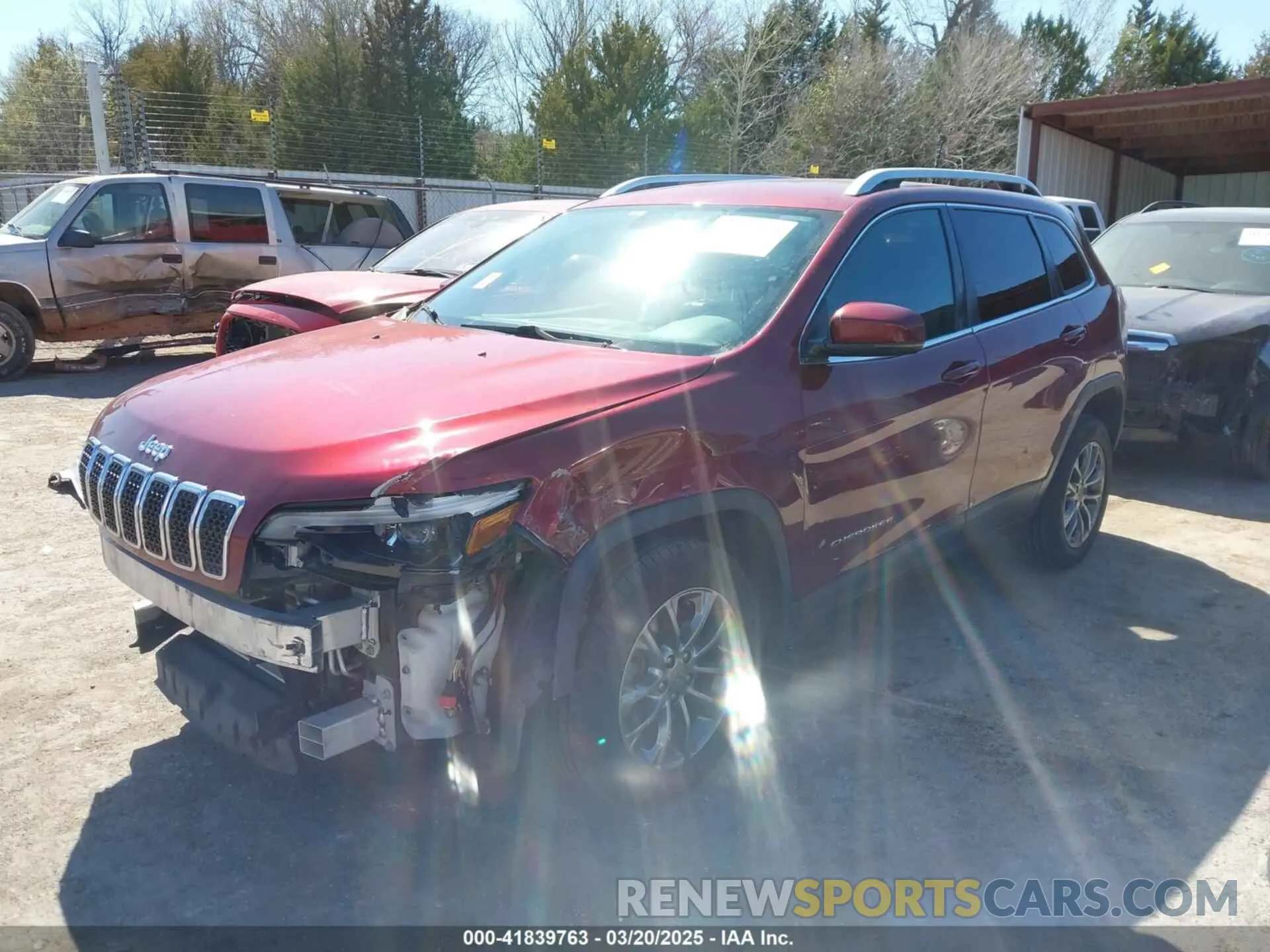 15 Photograph of a damaged car 1C4PJLLB9KD312906 JEEP CHEROKEE 2019