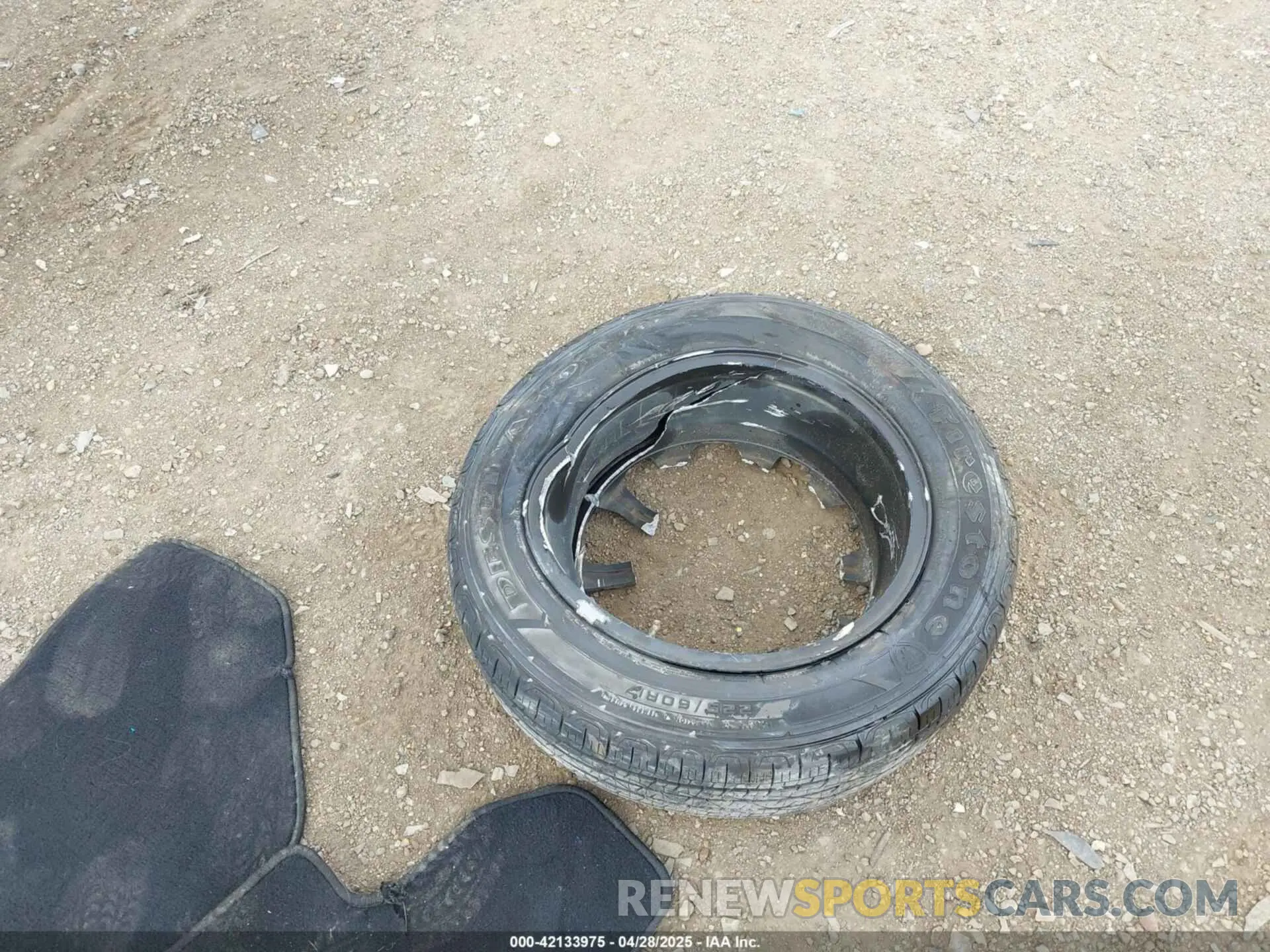 11 Фотография поврежденного автомобиля 1C4PJLLB9KD404257 JEEP CHEROKEE 2019