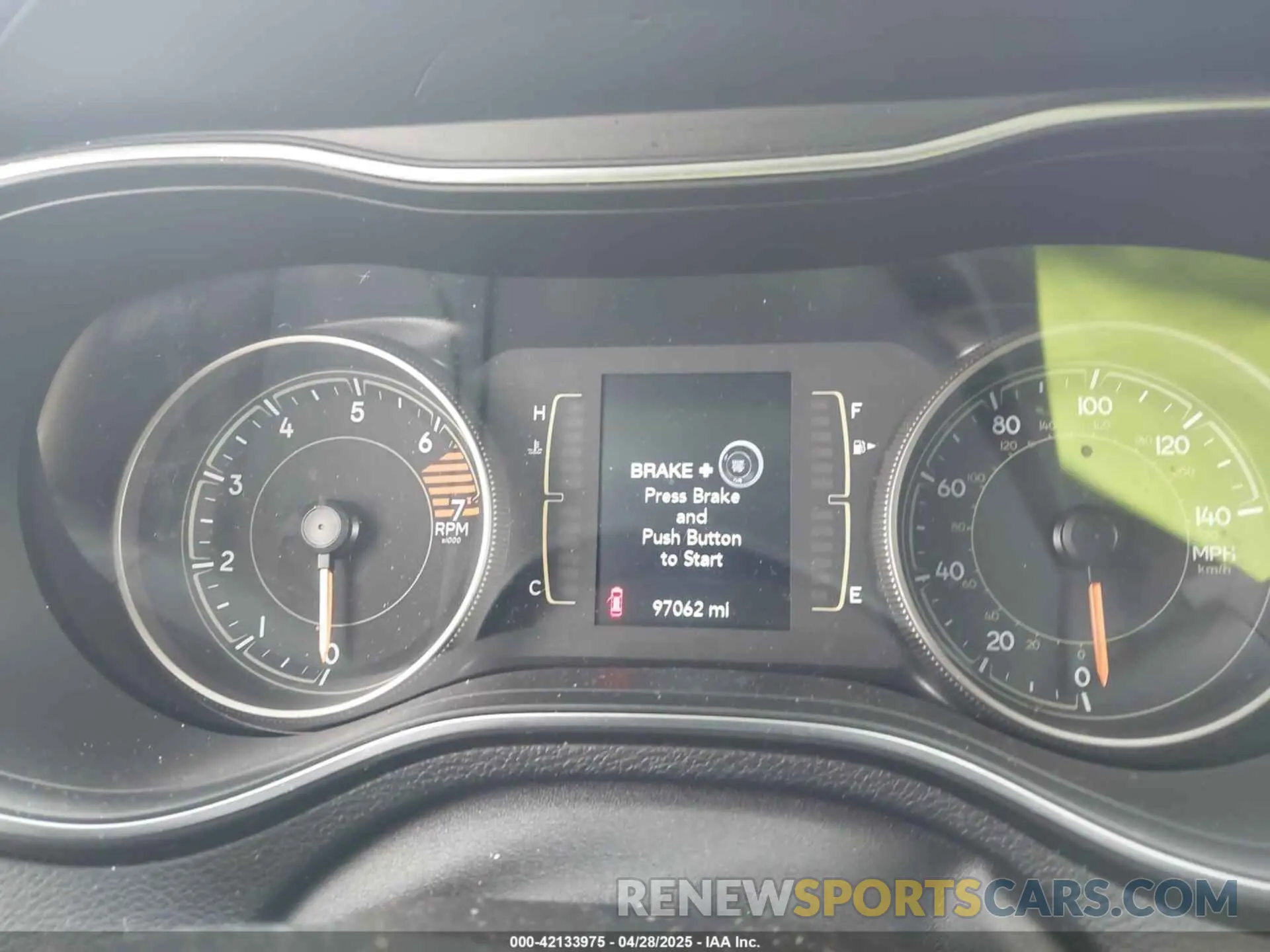 7 Фотография поврежденного автомобиля 1C4PJLLB9KD404257 JEEP CHEROKEE 2019