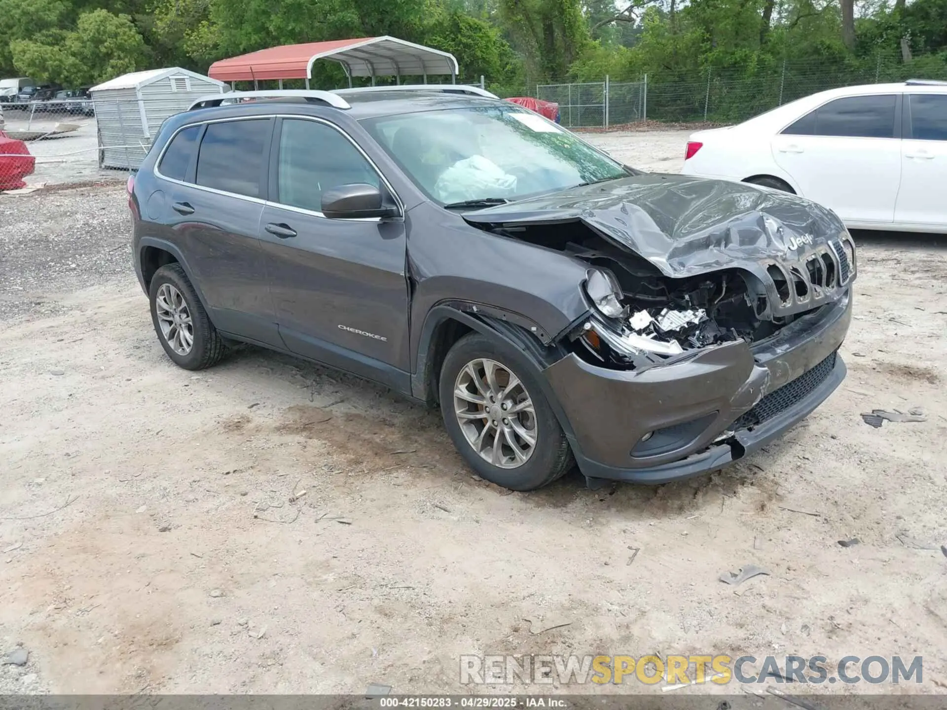 1 Фотография поврежденного автомобиля 1C4PJLLBXKD305219 JEEP CHEROKEE 2019