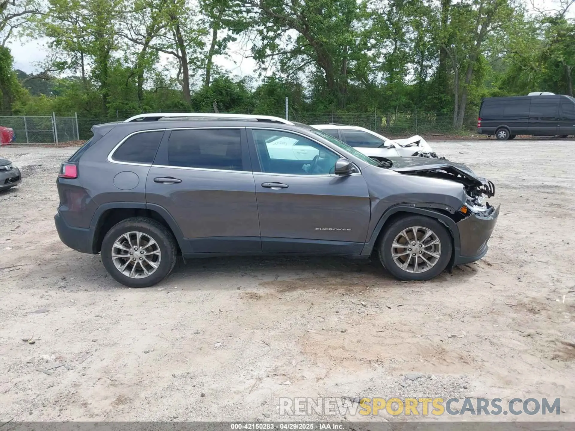 13 Фотография поврежденного автомобиля 1C4PJLLBXKD305219 JEEP CHEROKEE 2019