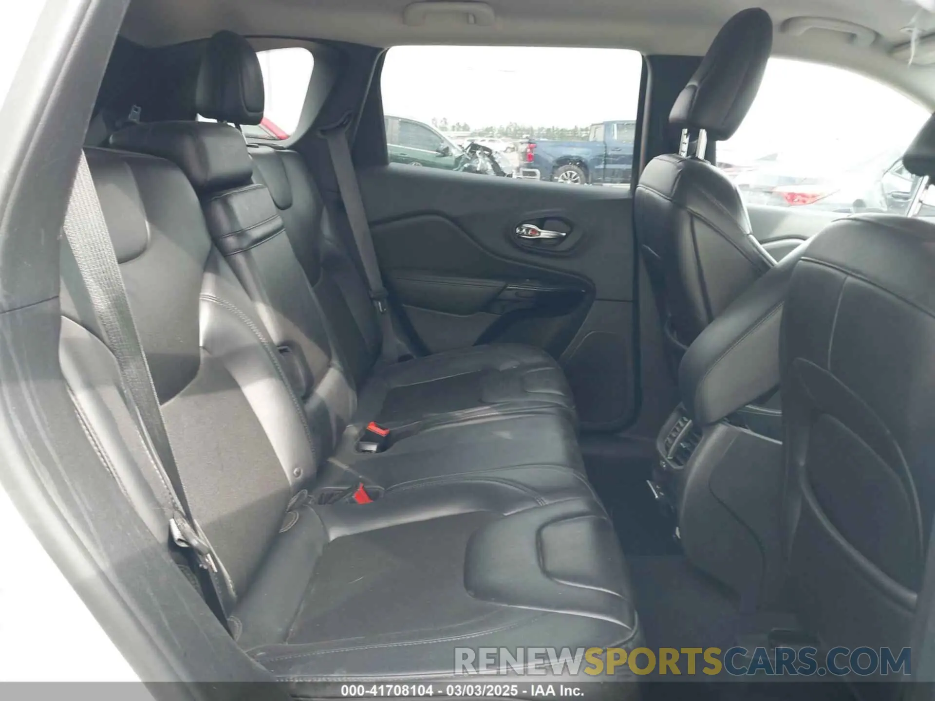 8 Фотография поврежденного автомобиля 1C4PJLLBXKD405322 JEEP CHEROKEE 2019