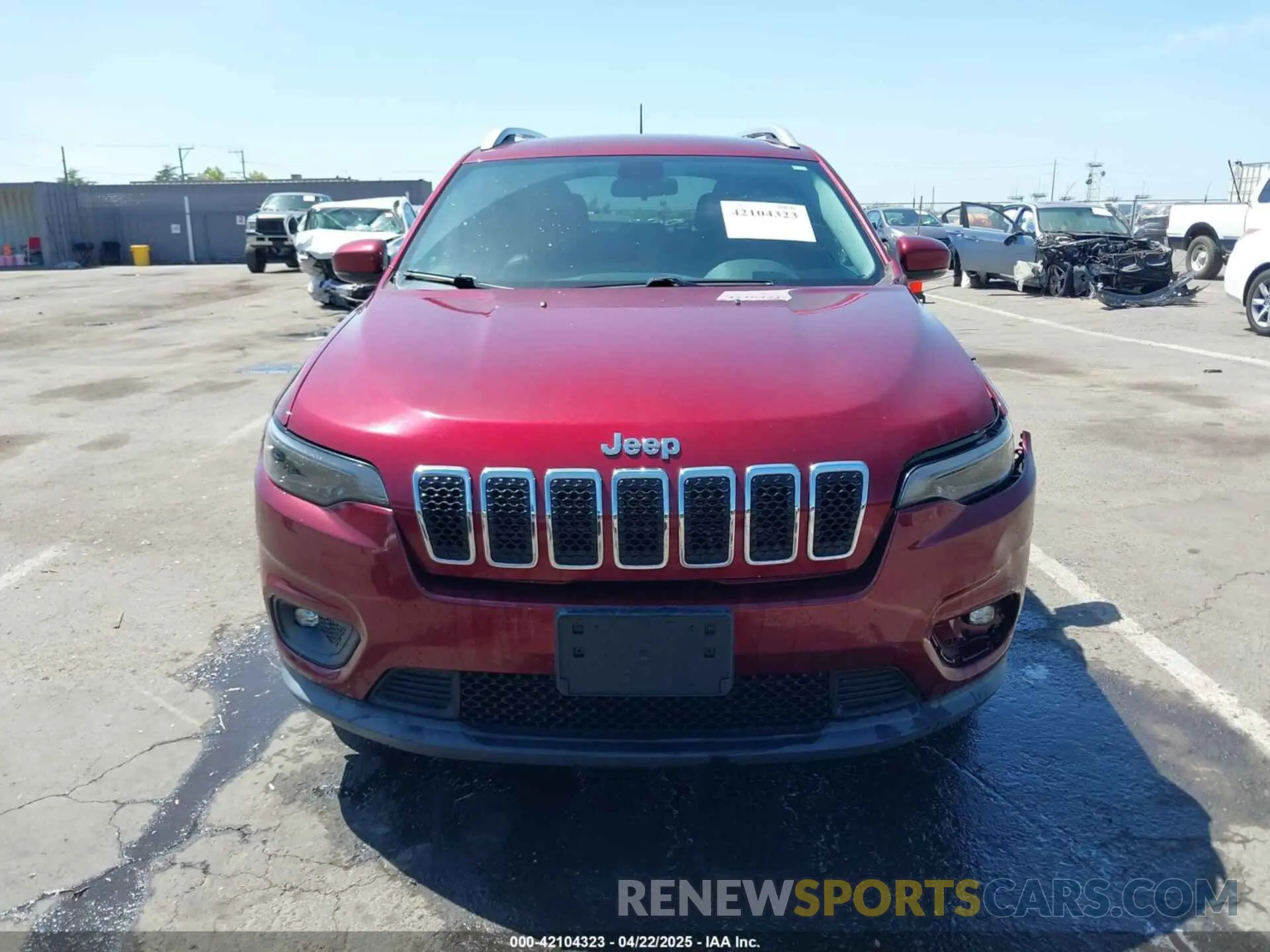 12 Photograph of a damaged car 1C4PJLLX6KD346524 JEEP CHEROKEE 2019