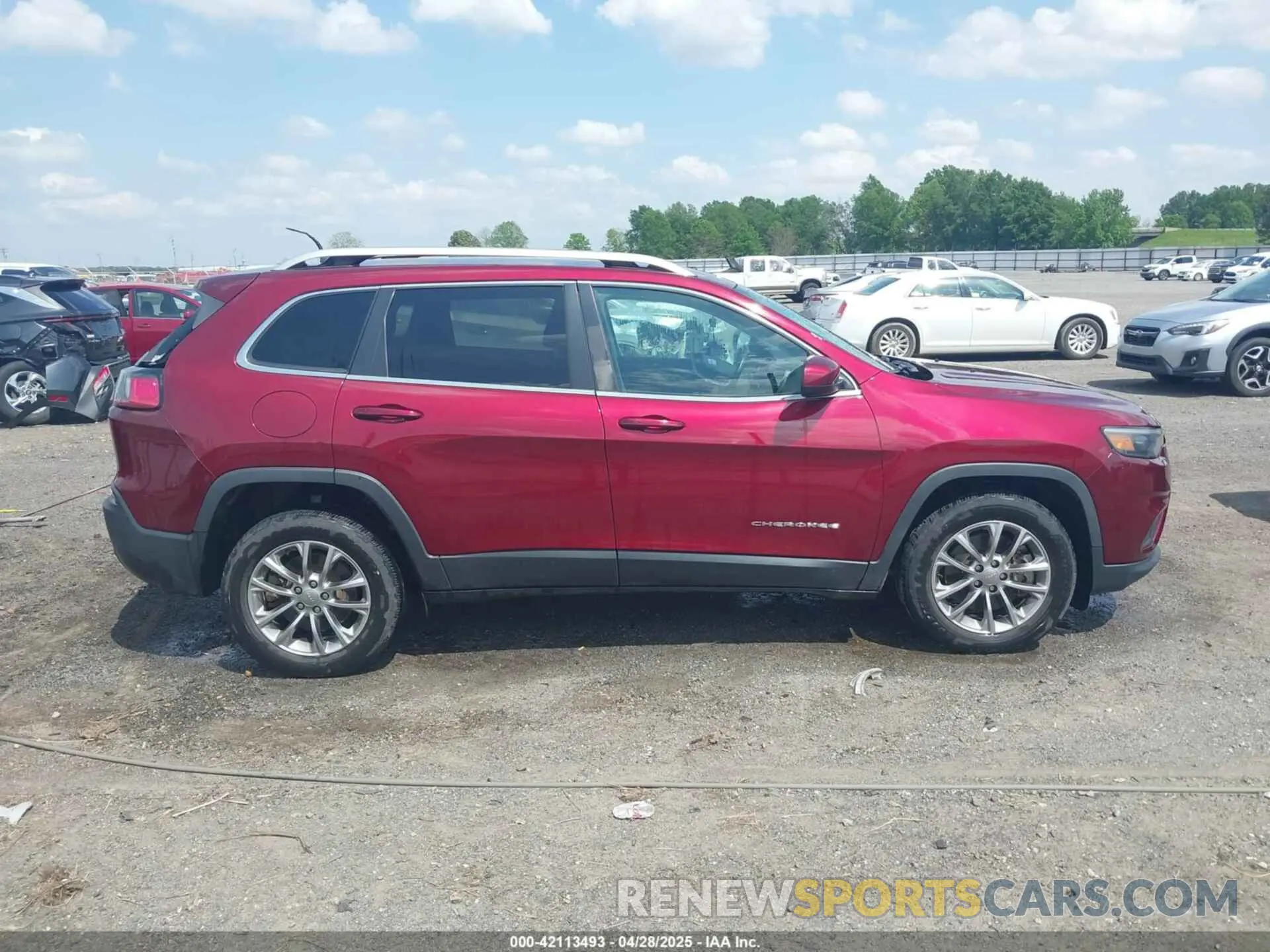 13 Фотография поврежденного автомобиля 1C4PJLLXXKD132846 JEEP CHEROKEE 2019