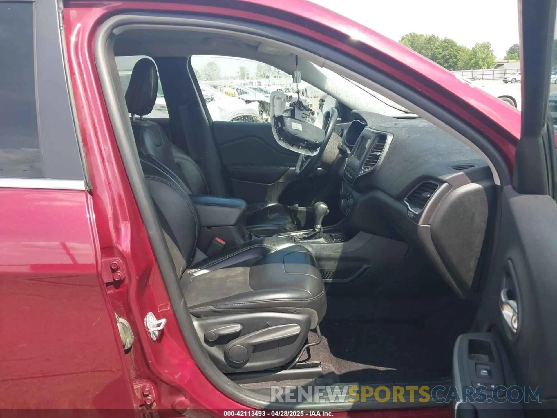 5 Фотография поврежденного автомобиля 1C4PJLLXXKD132846 JEEP CHEROKEE 2019