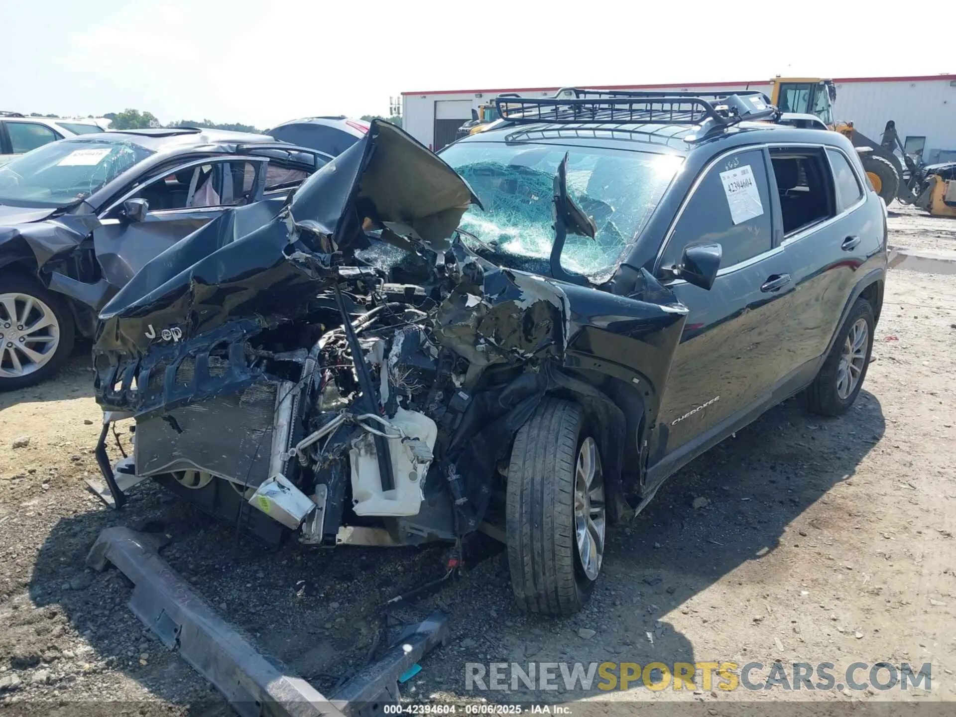2 Photograph of a damaged car 1C4PJLLXXKD243039 JEEP CHEROKEE 2019