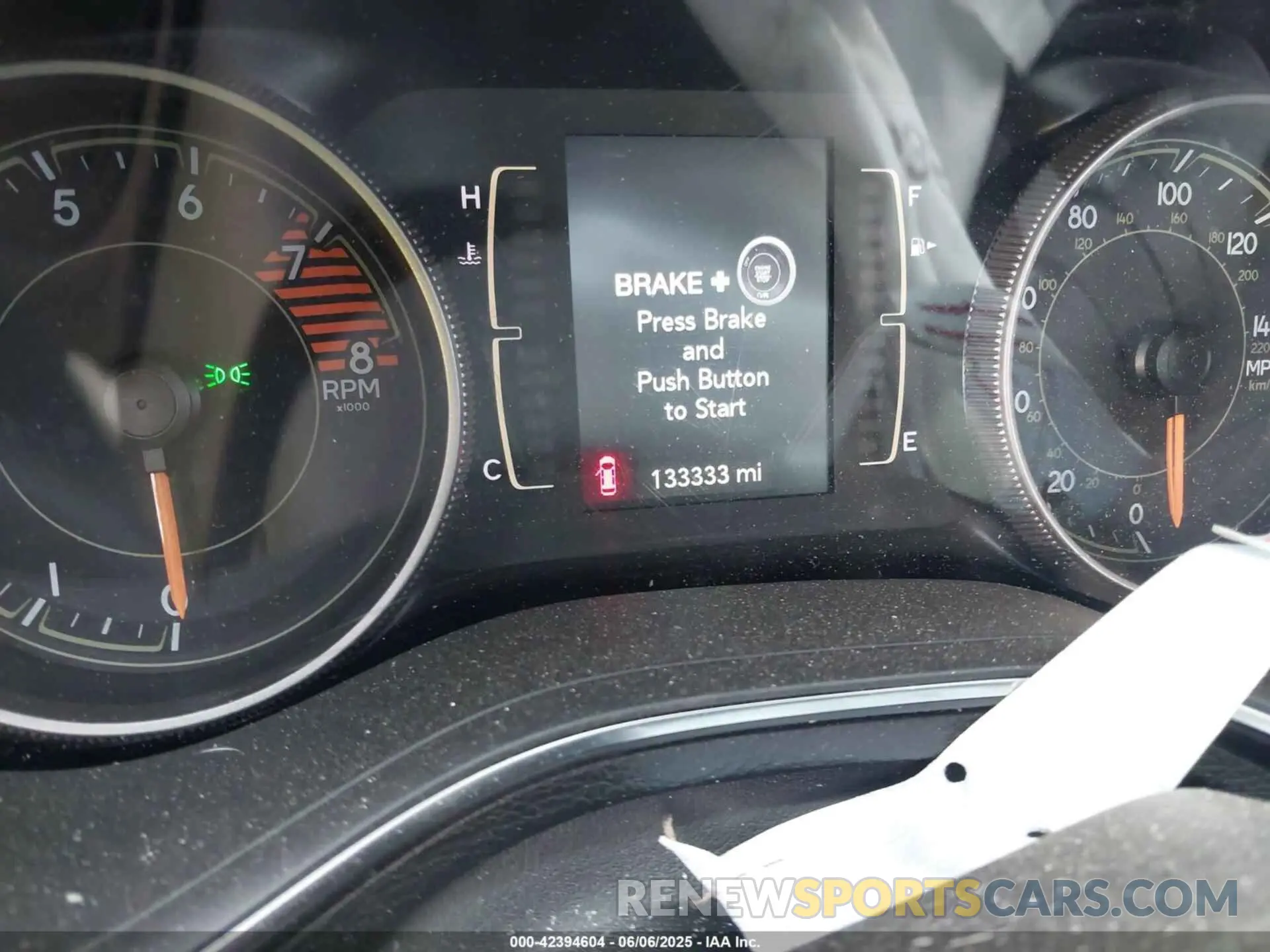 7 Photograph of a damaged car 1C4PJLLXXKD243039 JEEP CHEROKEE 2019
