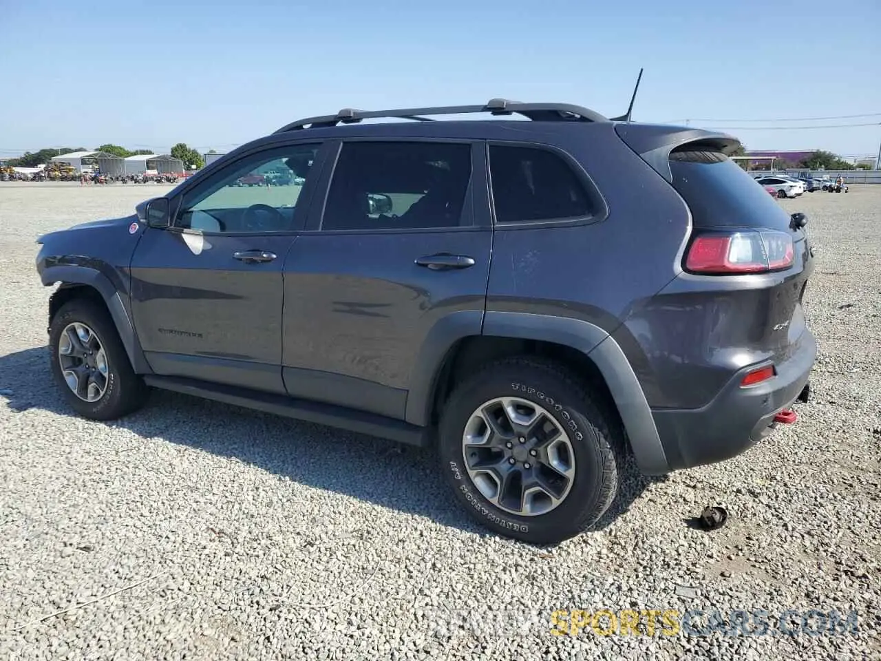 2 Photograph of a damaged car 1C4PJMBN0KD427007 JEEP CHEROKEE 2019