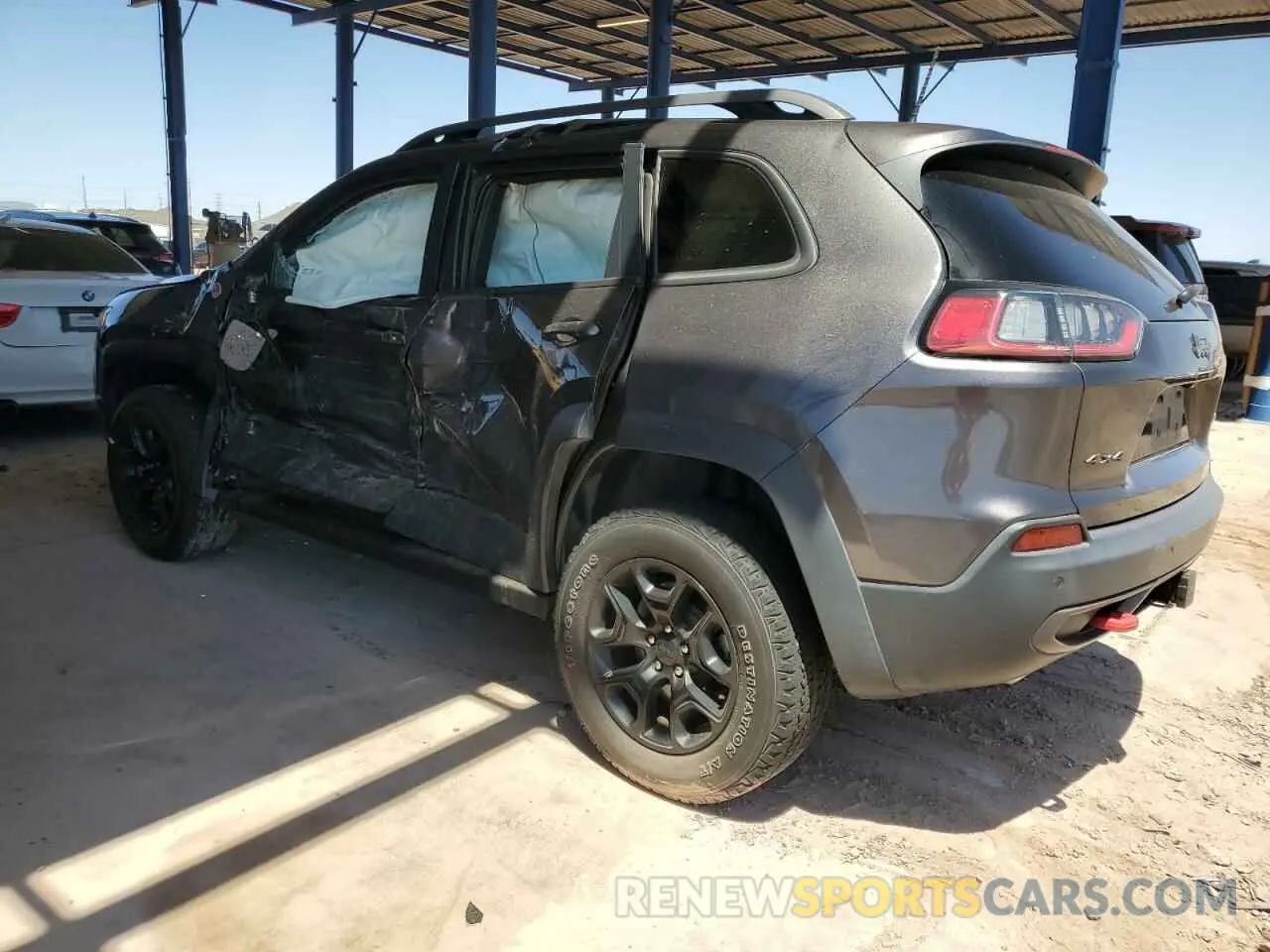 2 Фотография поврежденного автомобиля 1C4PJMBN4KD300180 JEEP CHEROKEE 2019