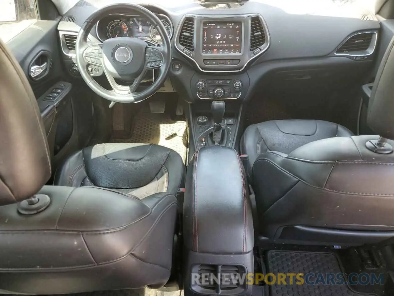 8 Photograph of a damaged car 1C4PJMBN8KD146847 JEEP CHEROKEE 2019