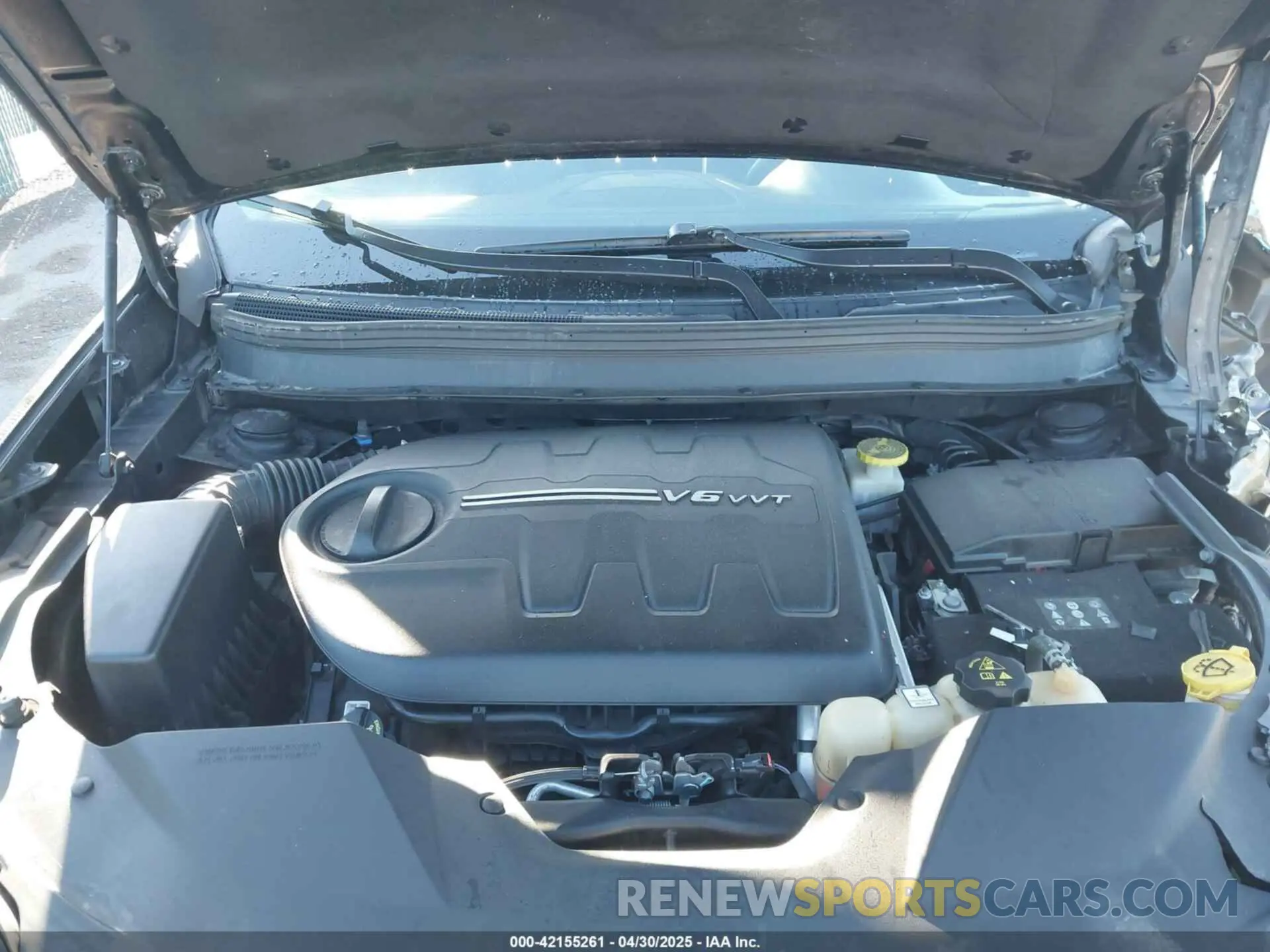 10 Photograph of a damaged car 1C4PJMBX0KD210316 JEEP CHEROKEE 2019