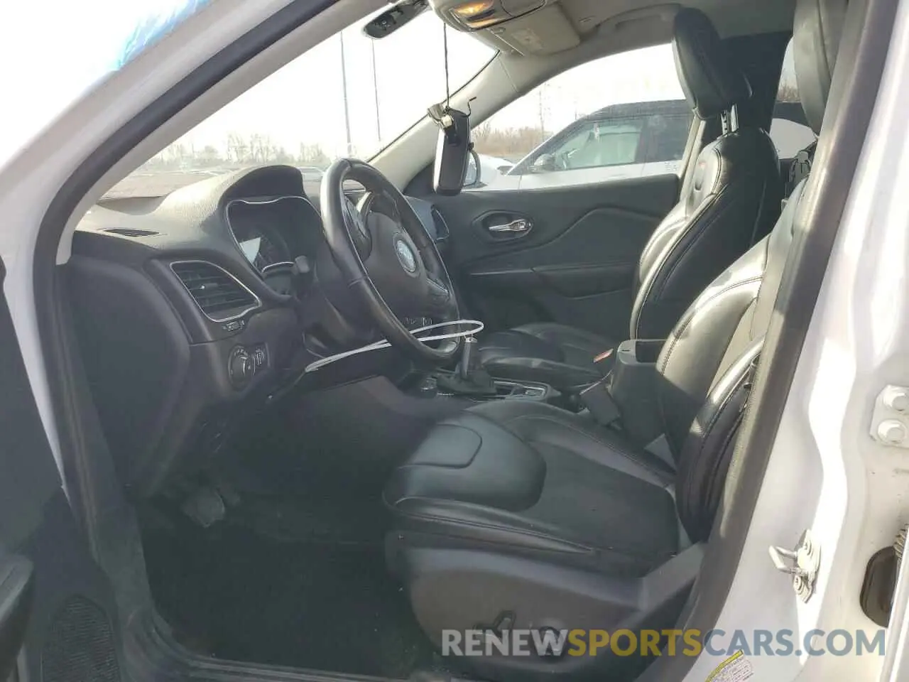 7 Фотография поврежденного автомобиля 1C4PJMBX1KD398750 JEEP CHEROKEE 2019