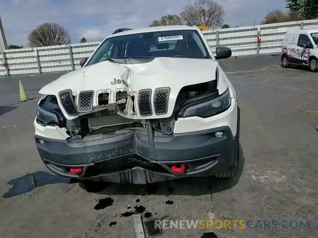 12 Photograph of a damaged car 1C4PJMBX2KD152628 JEEP CHEROKEE 2019