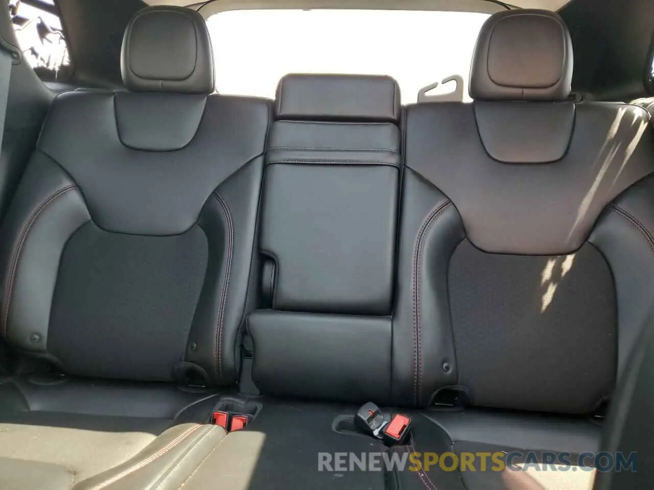 10 Фотография поврежденного автомобиля 1C4PJMBX2KD341540 JEEP CHEROKEE 2019