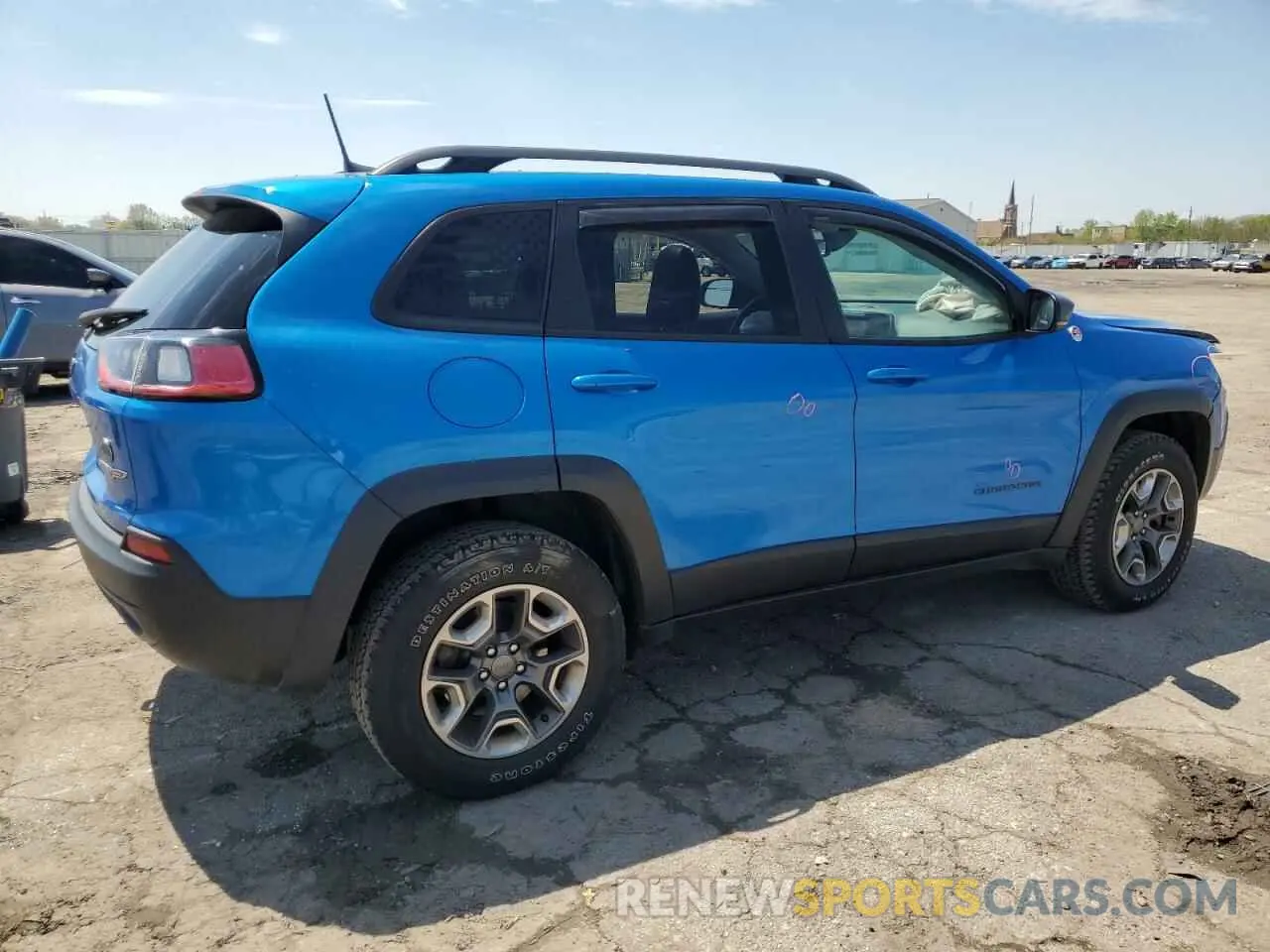 3 Фотография поврежденного автомобиля 1C4PJMBX2KD341540 JEEP CHEROKEE 2019