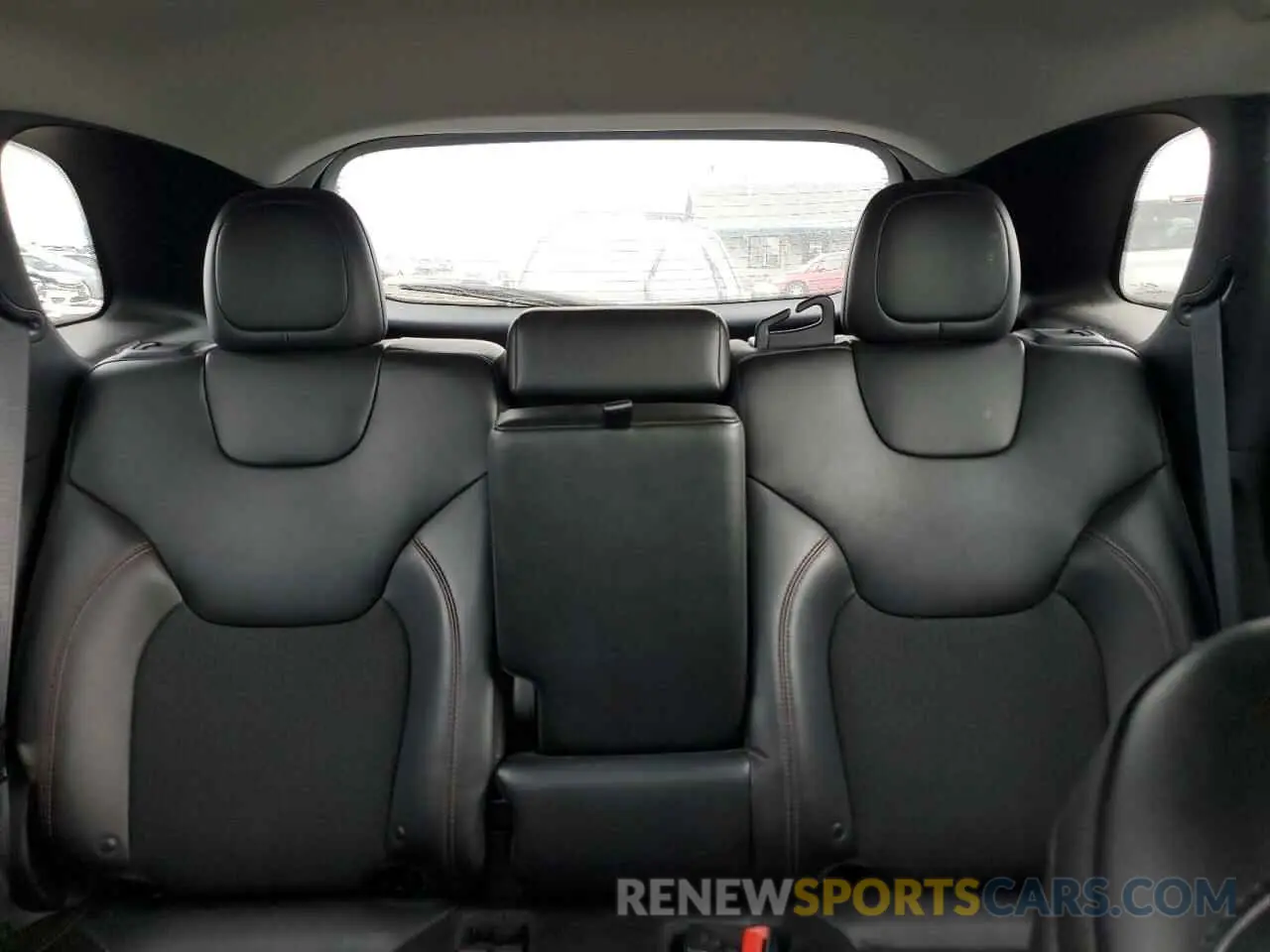 10 Фотография поврежденного автомобиля 1C4PJMBX2KD462634 JEEP CHEROKEE 2019