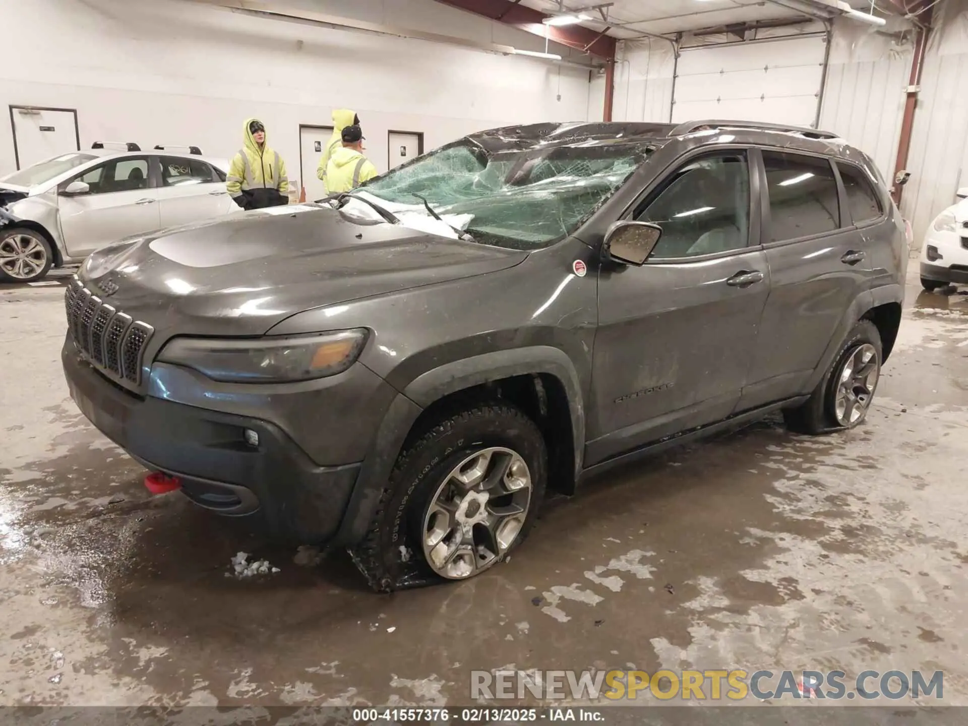 2 Photograph of a damaged car 1C4PJMBX3KD185962 JEEP CHEROKEE 2019