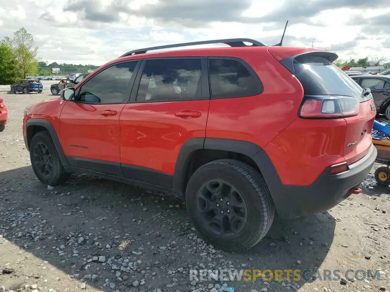 2 Photograph of a damaged car 1C4PJMBX3KD256495 JEEP CHEROKEE 2019